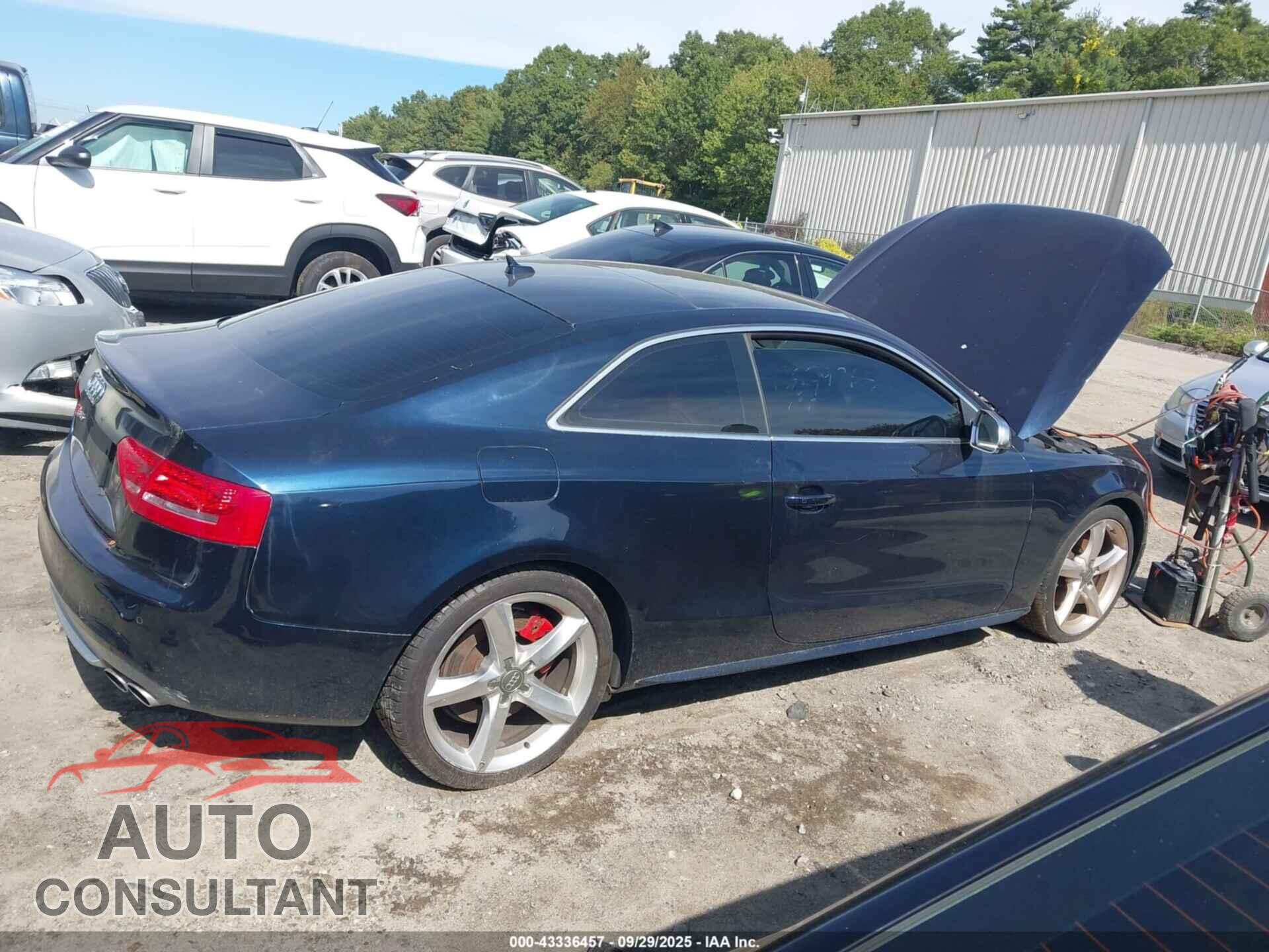 AUDI S5 2010 - WAUVVAFR2AA046179