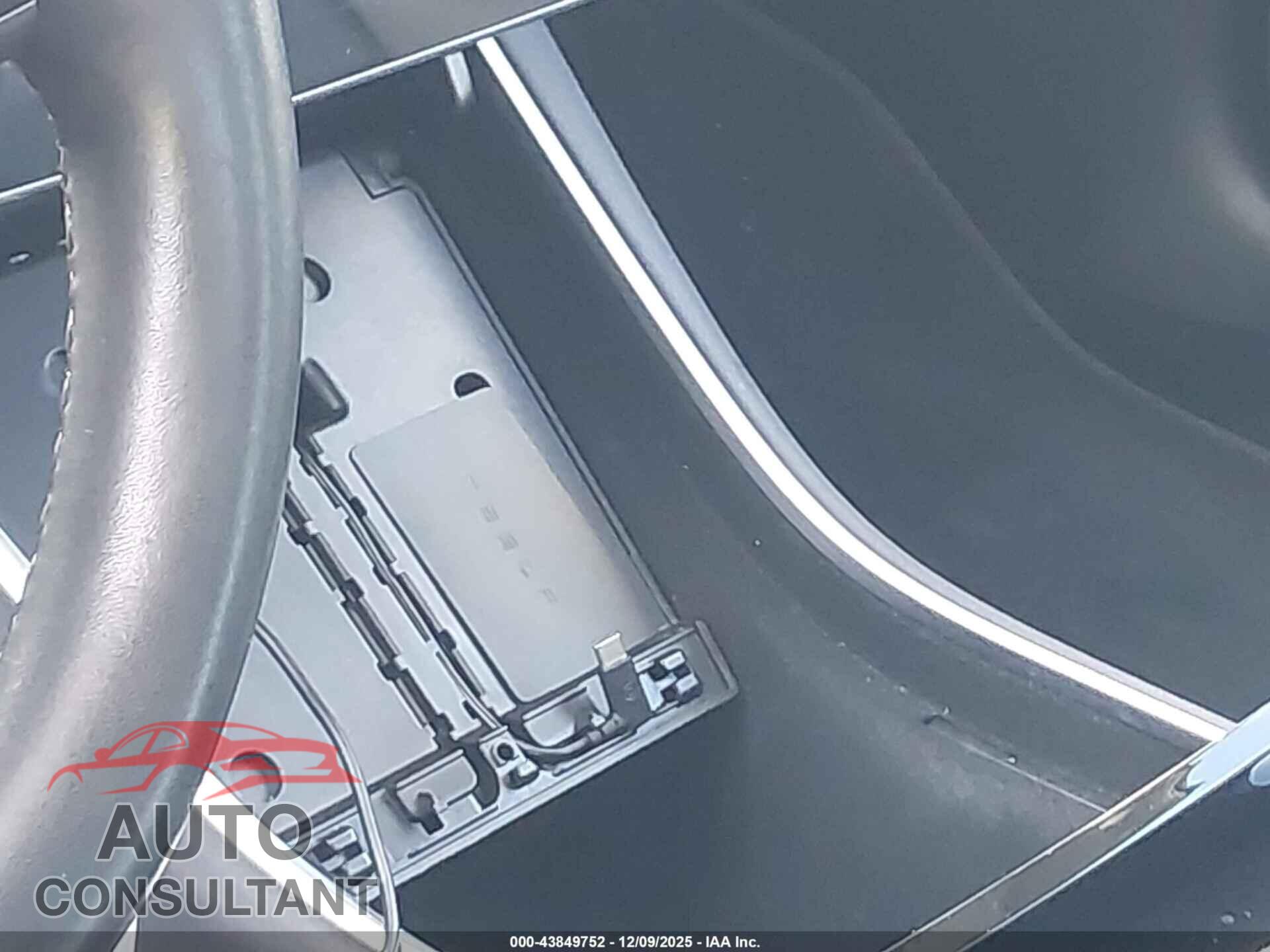 TESLA MODEL 3 2019 - 5YJ3E1EA8KF314361