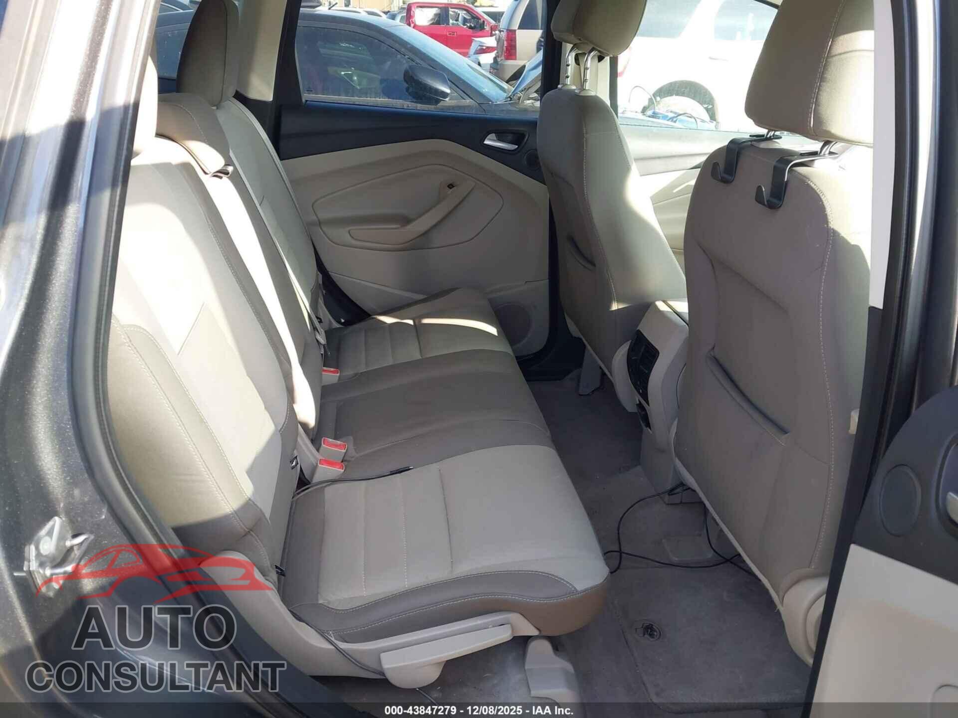 FORD ESCAPE 2013 - 1FMCU0G94DUD12130