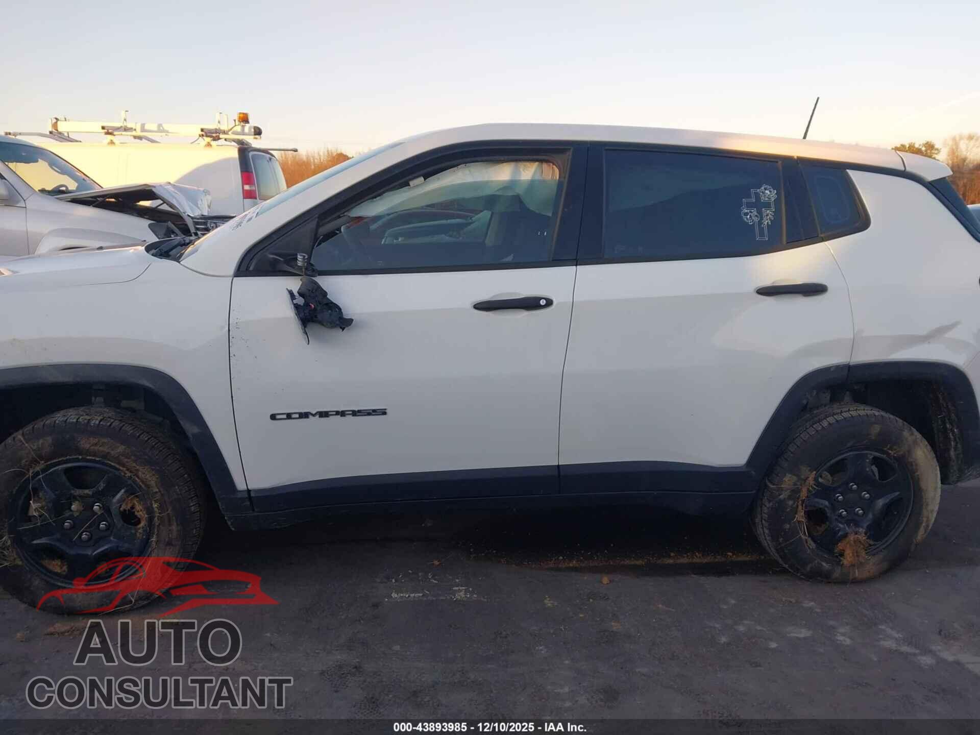 JEEP COMPASS 2020 - 3C4NJDAB7LT101537