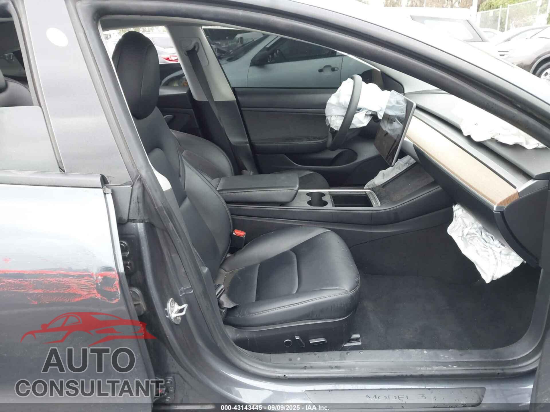 TESLA MODEL 3 2021 - 5YJ3E1EA7MF851080