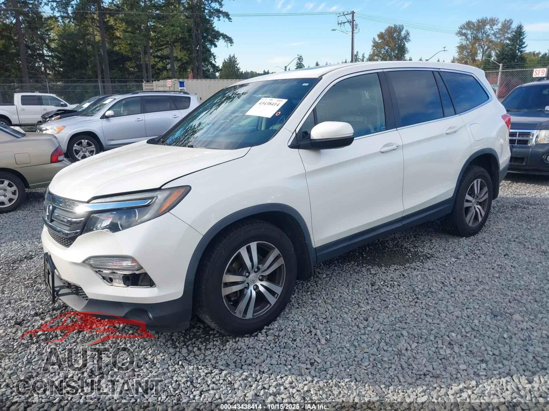 HONDA PILOT 2017 - 5FNYF6H54HB032452