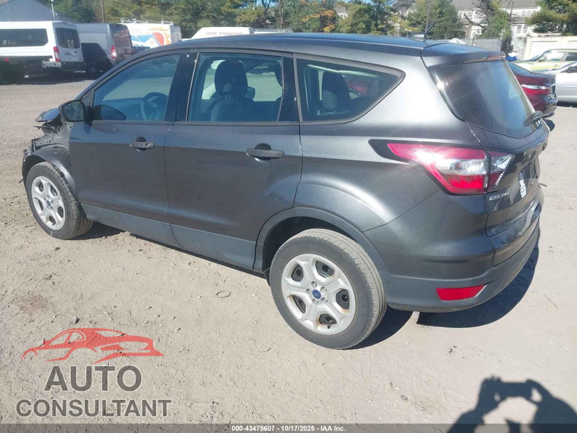 FORD ESCAPE 2018 - 1FMCU0F75JUC84351