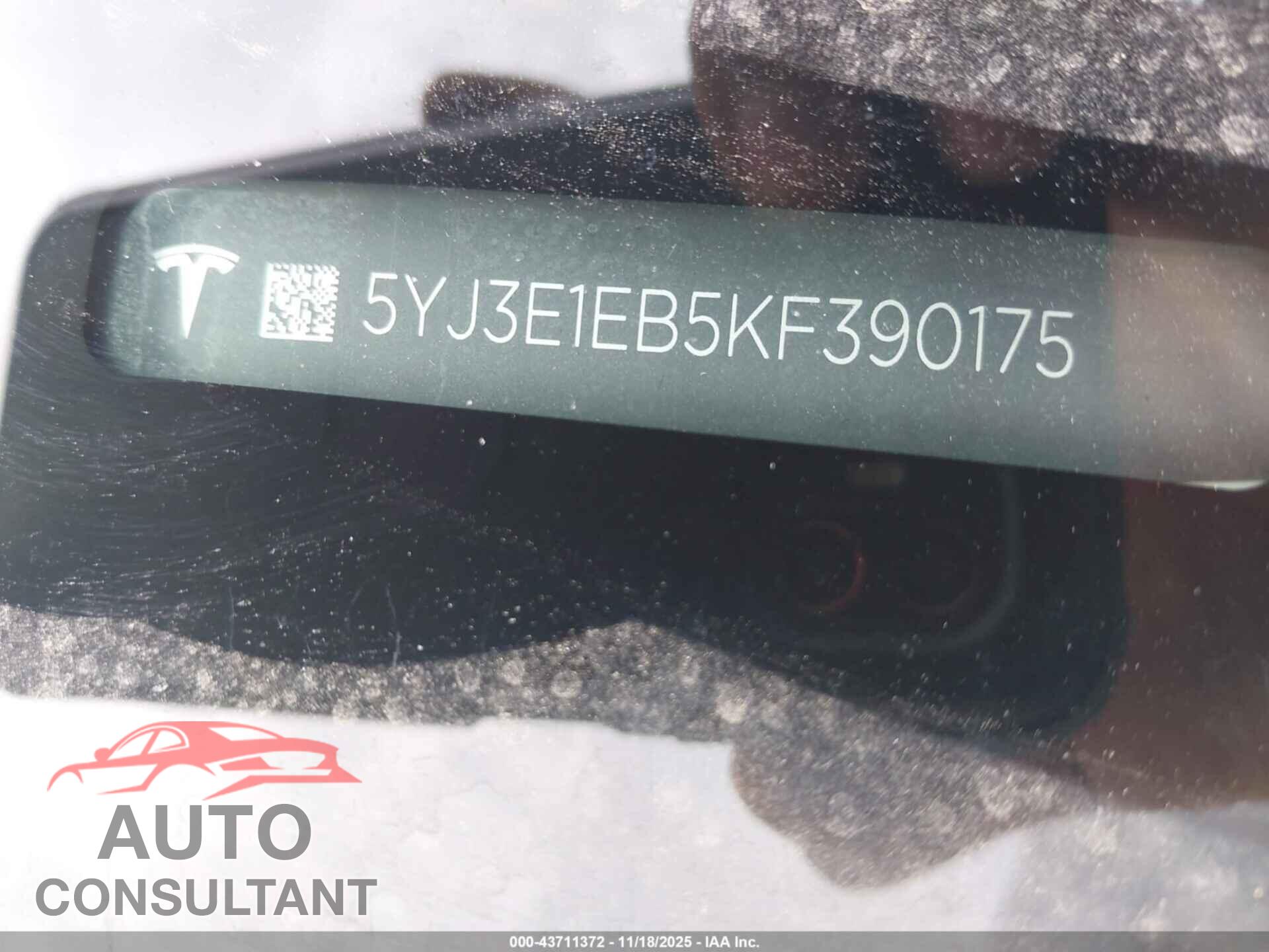 TESLA MODEL 3 2019 - 5YJ3E1EB5KF390175