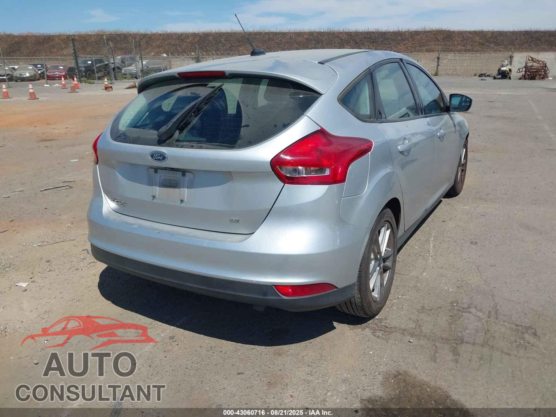 FORD FOCUS 2016 - 1FADP3K23GL344983