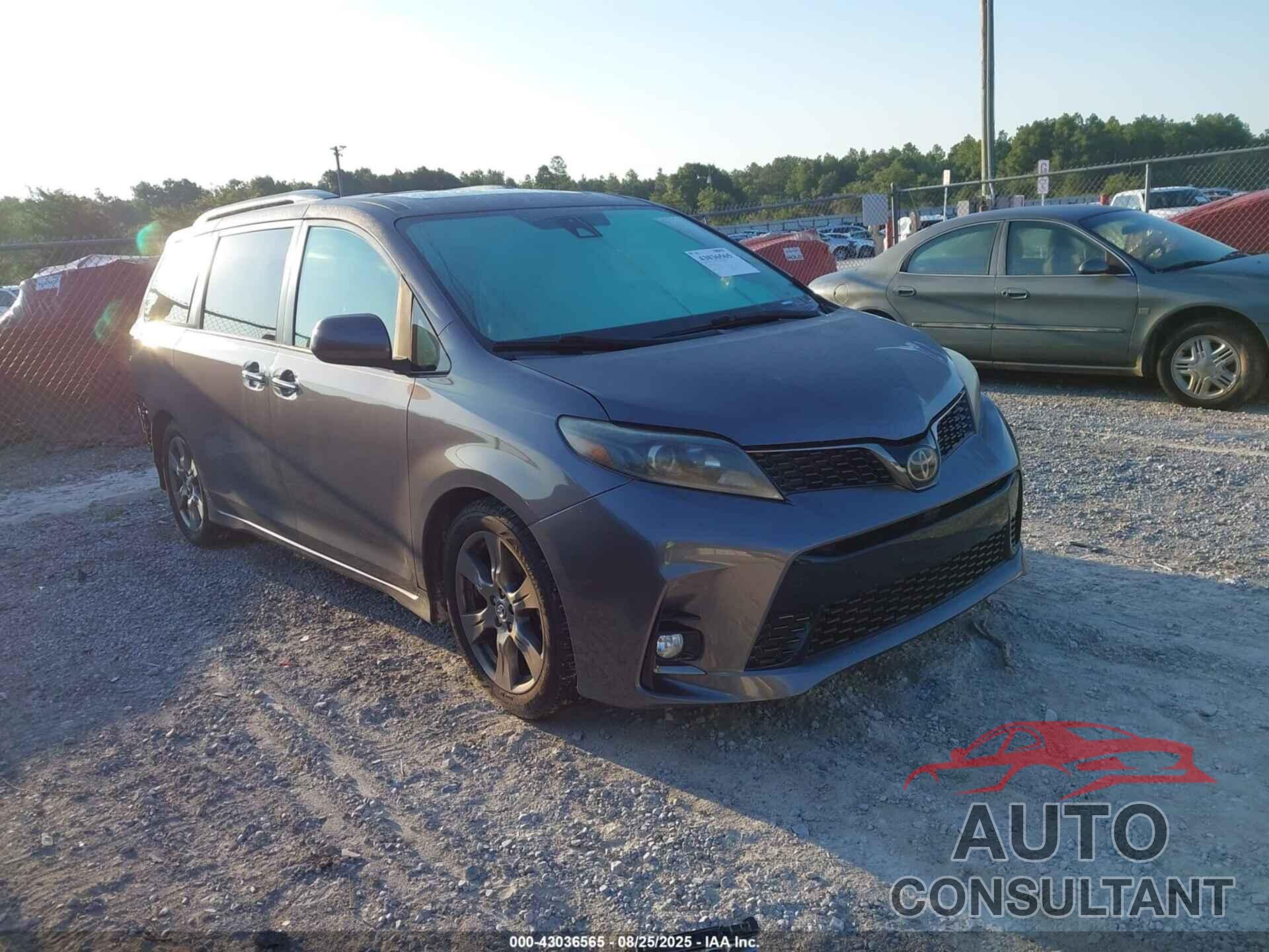 TOYOTA SIENNA 2018 - 5TDXZ3DC3JS934940