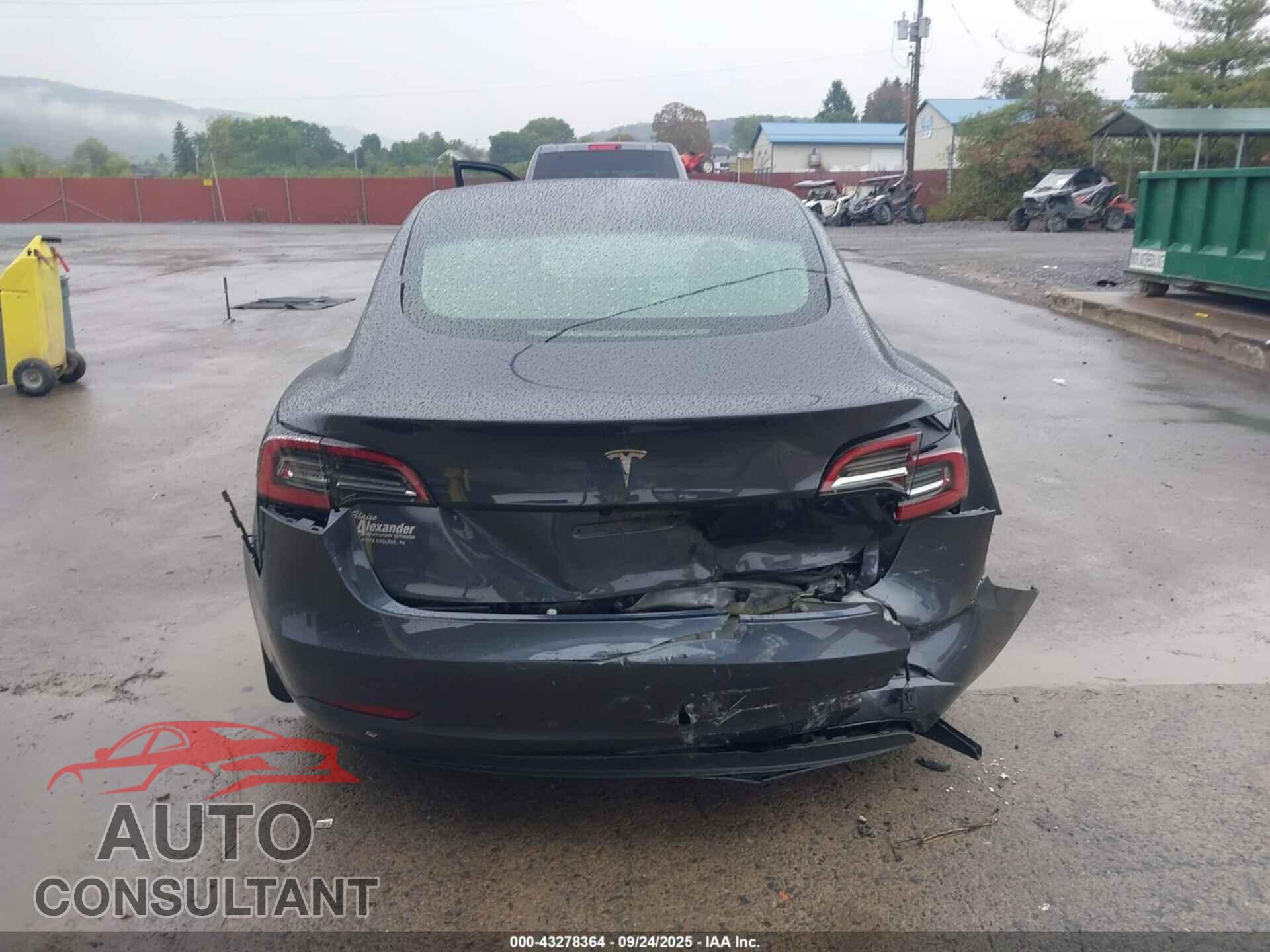 TESLA MODEL 3 2023 - 5YJ3E1EA7PF674308