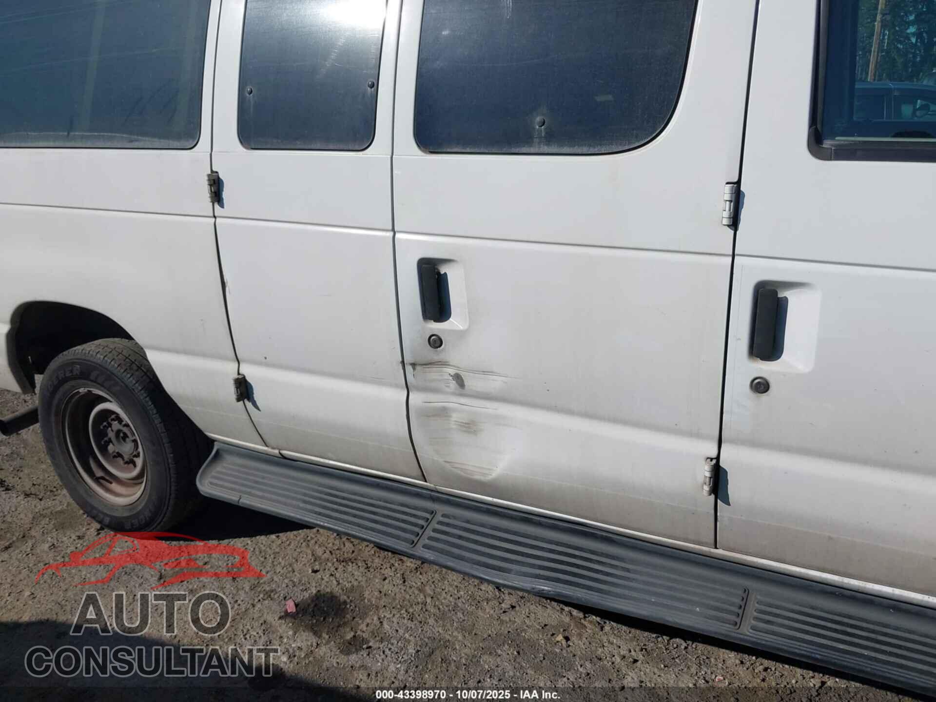 FORD E-350 SUPER DUTY 2013 - 1FBNE3BL4DDA35305