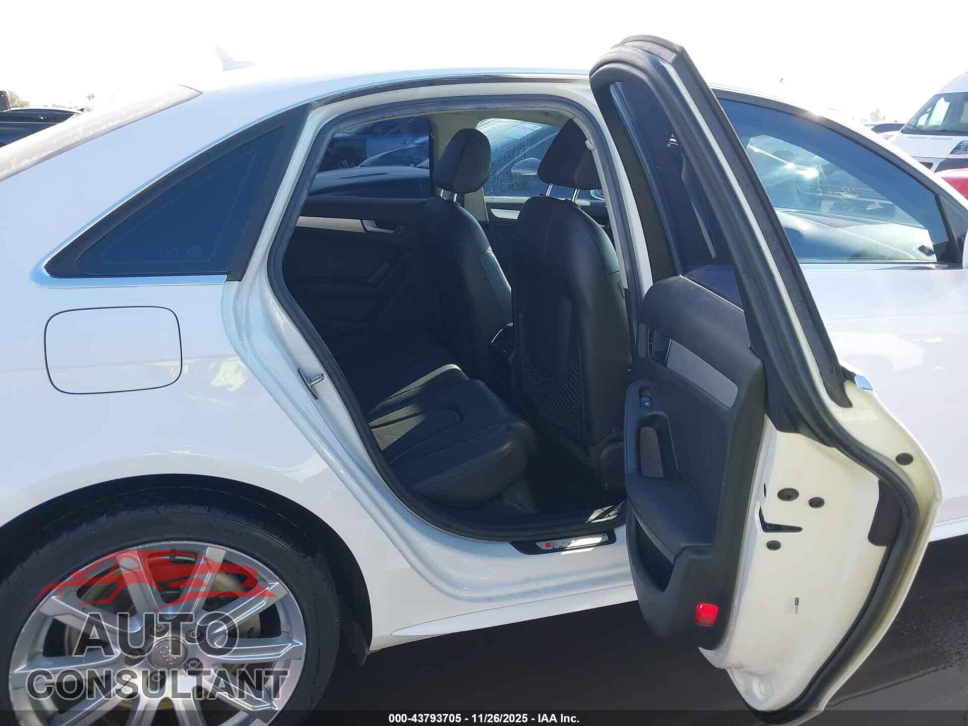 AUDI A4 2012 - WAUEFAFL1CA119862