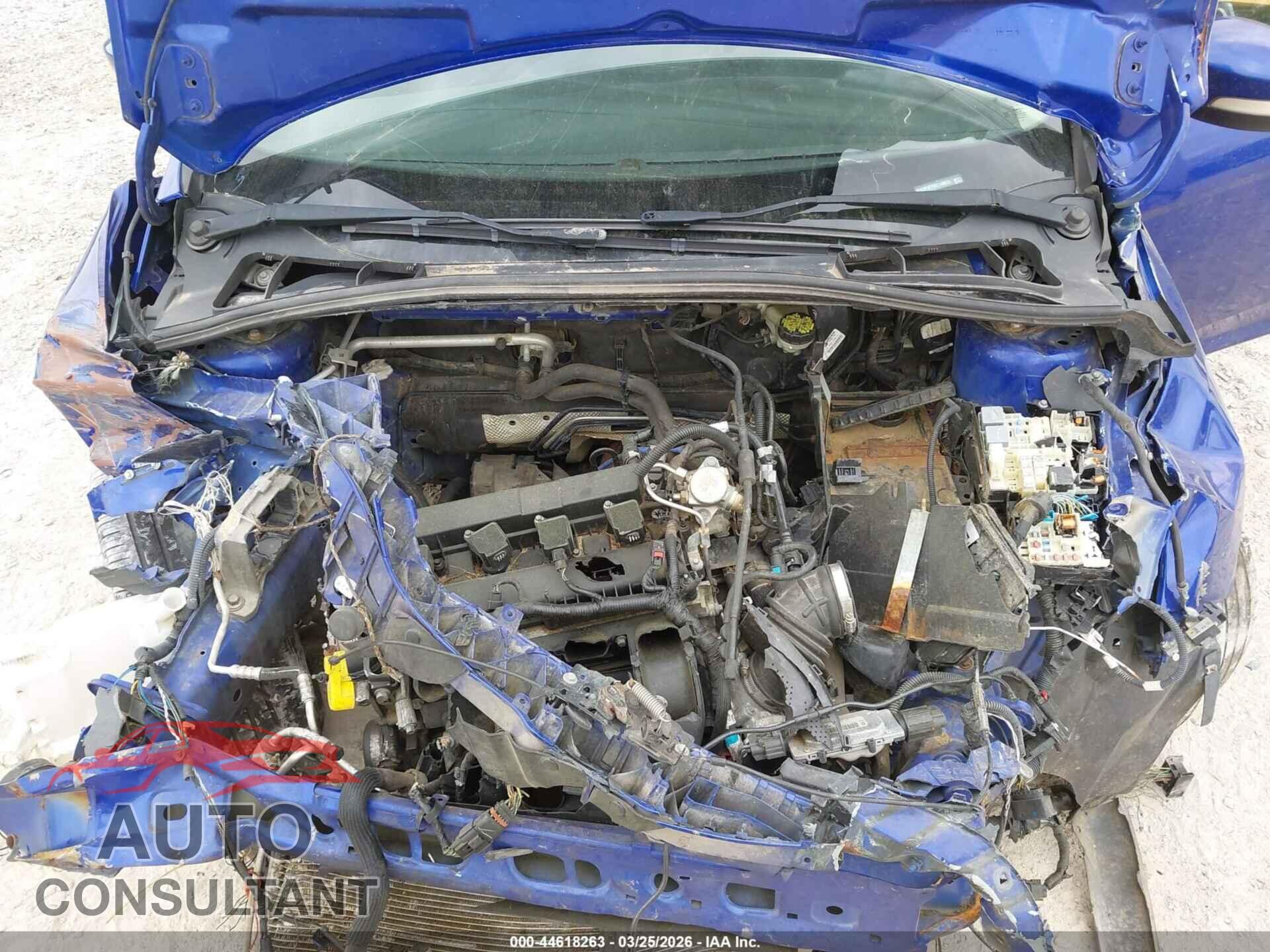 FORD FOCUS 2014 - 1FADP3F2XEL148675