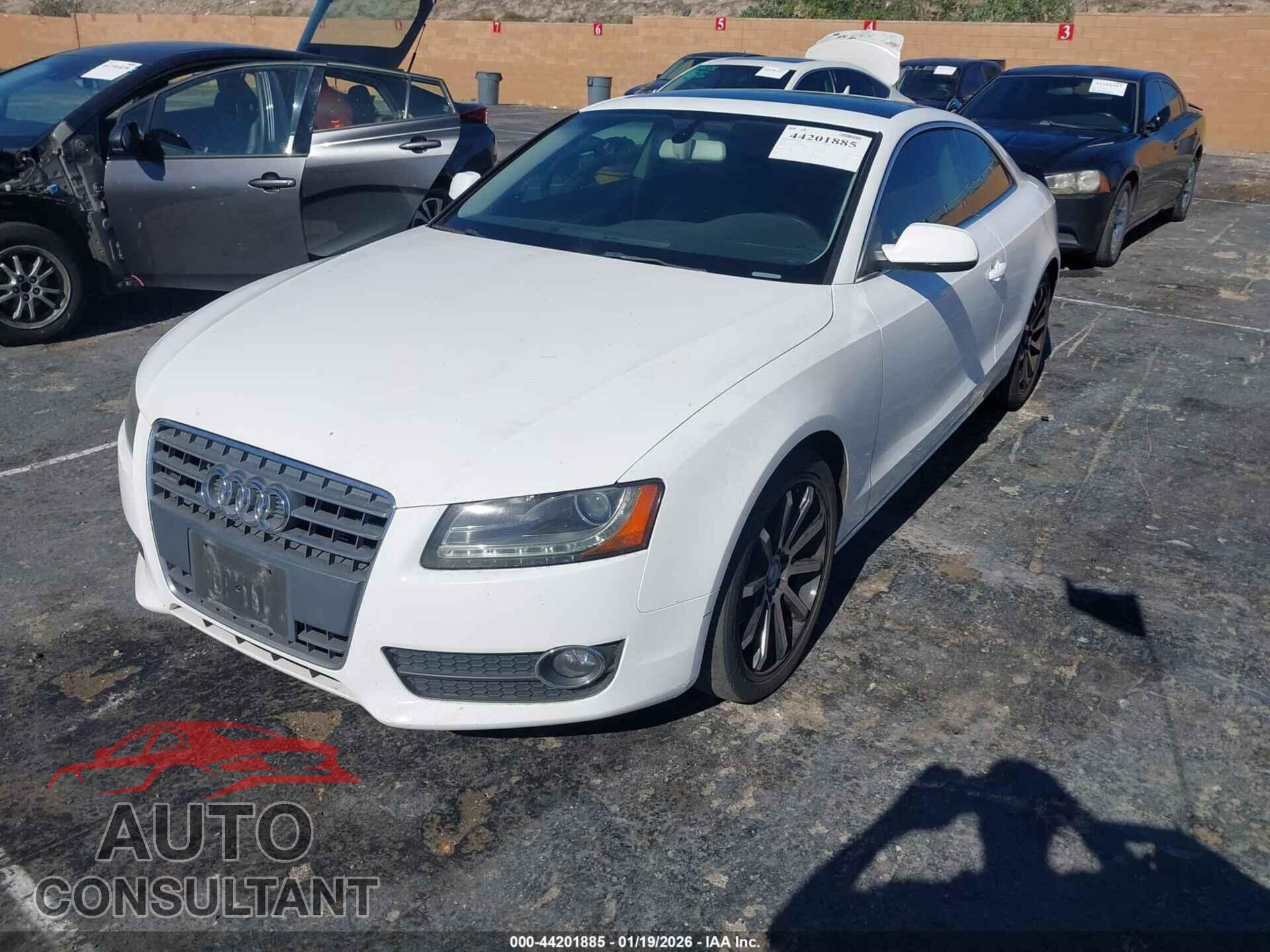 AUDI A5 2010 - WAULFAFR2AA048440