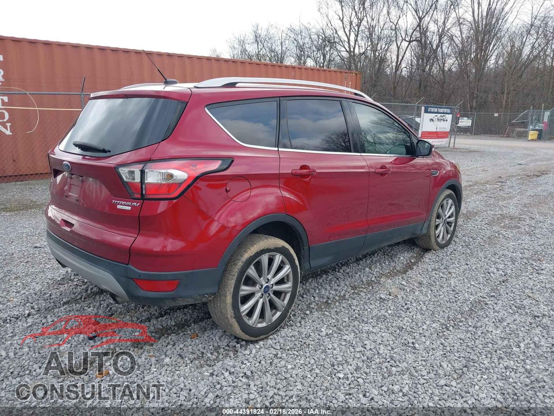 FORD ESCAPE 2017 - 1FMCU0JD3HUD04605
