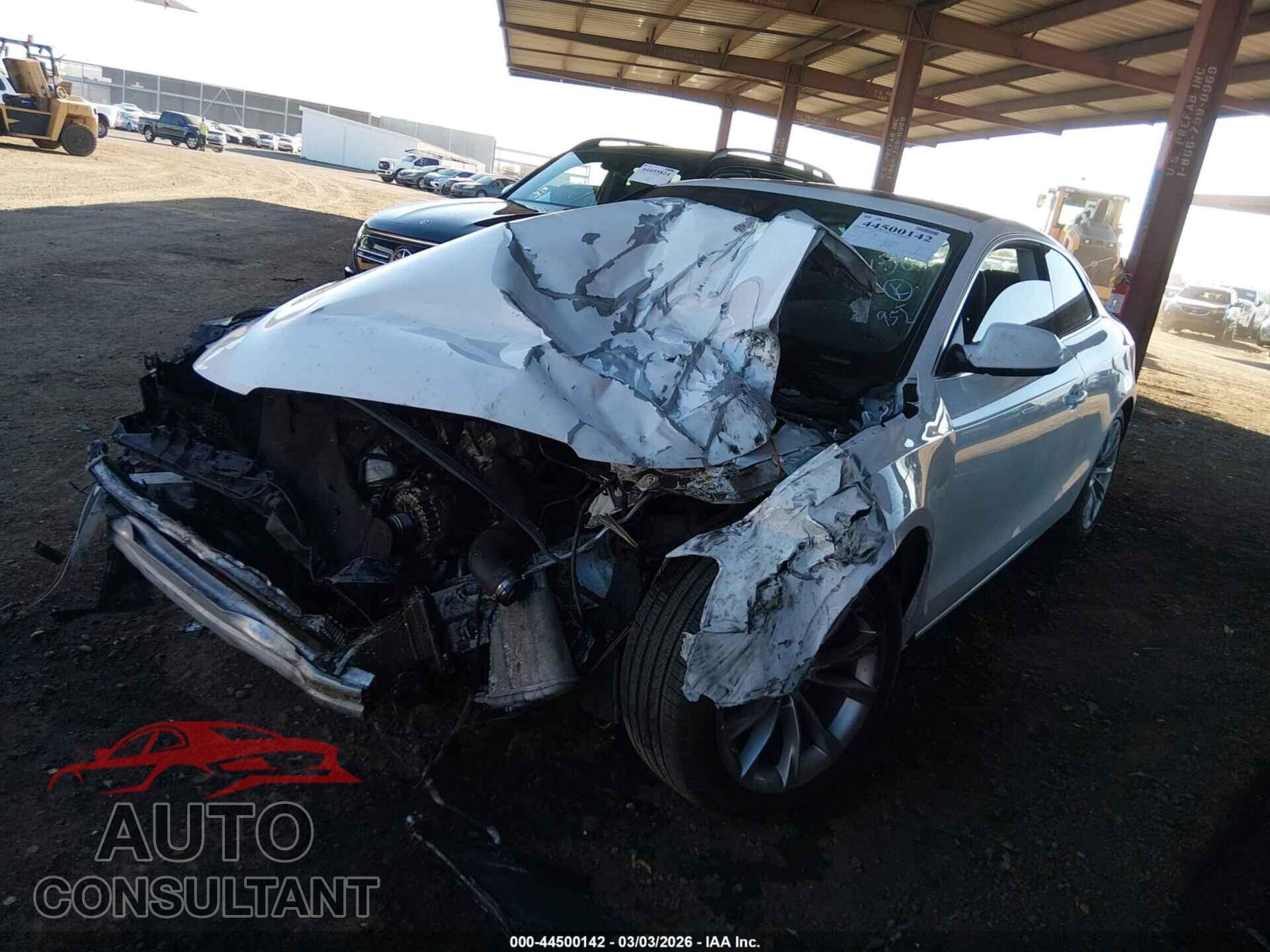 AUDI A5 2014 - WAUCFAFR8EA063885