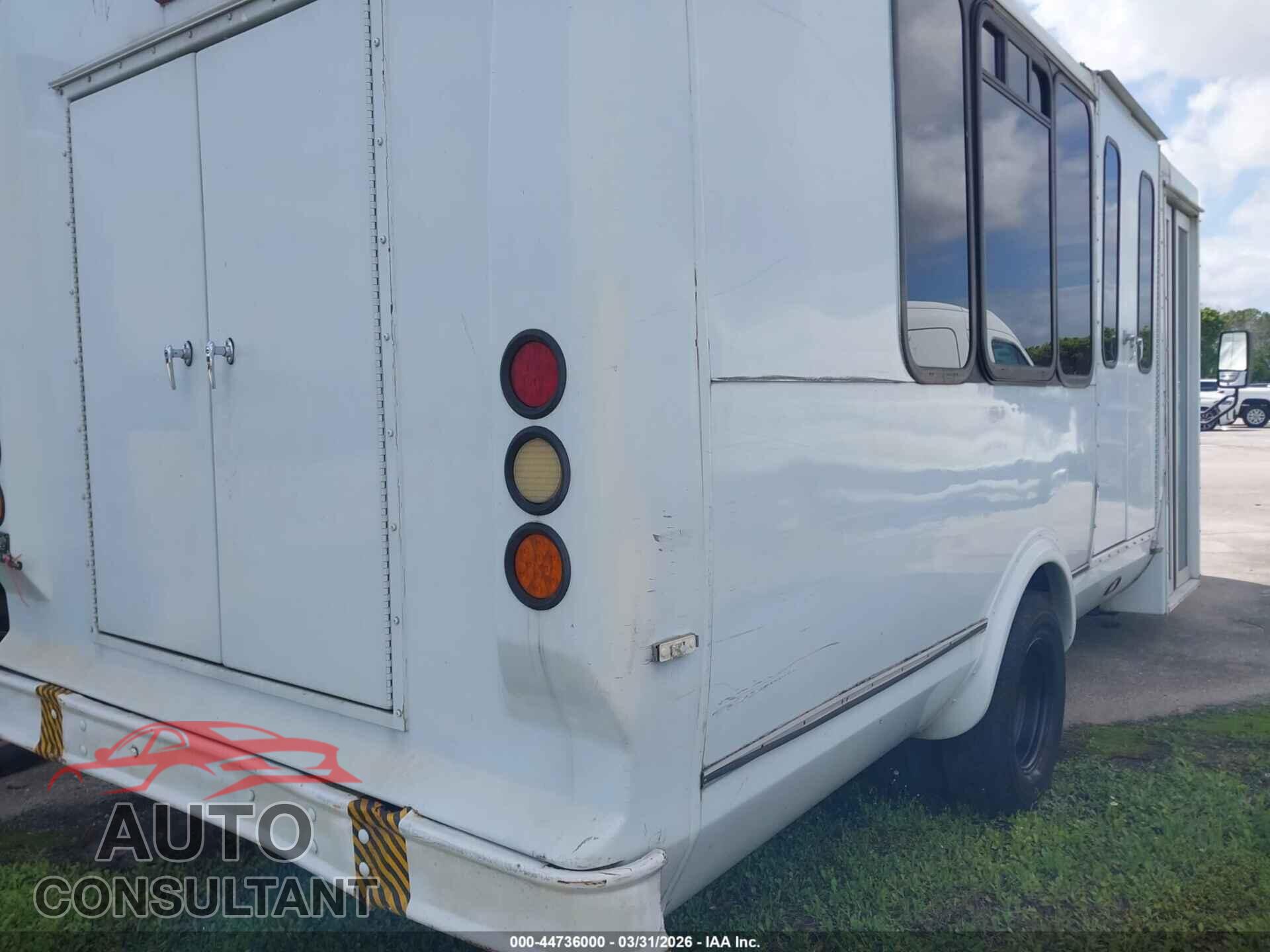 FORD E-450 CUTAWAY 2011 - 1FDFE4FS5BDA34664