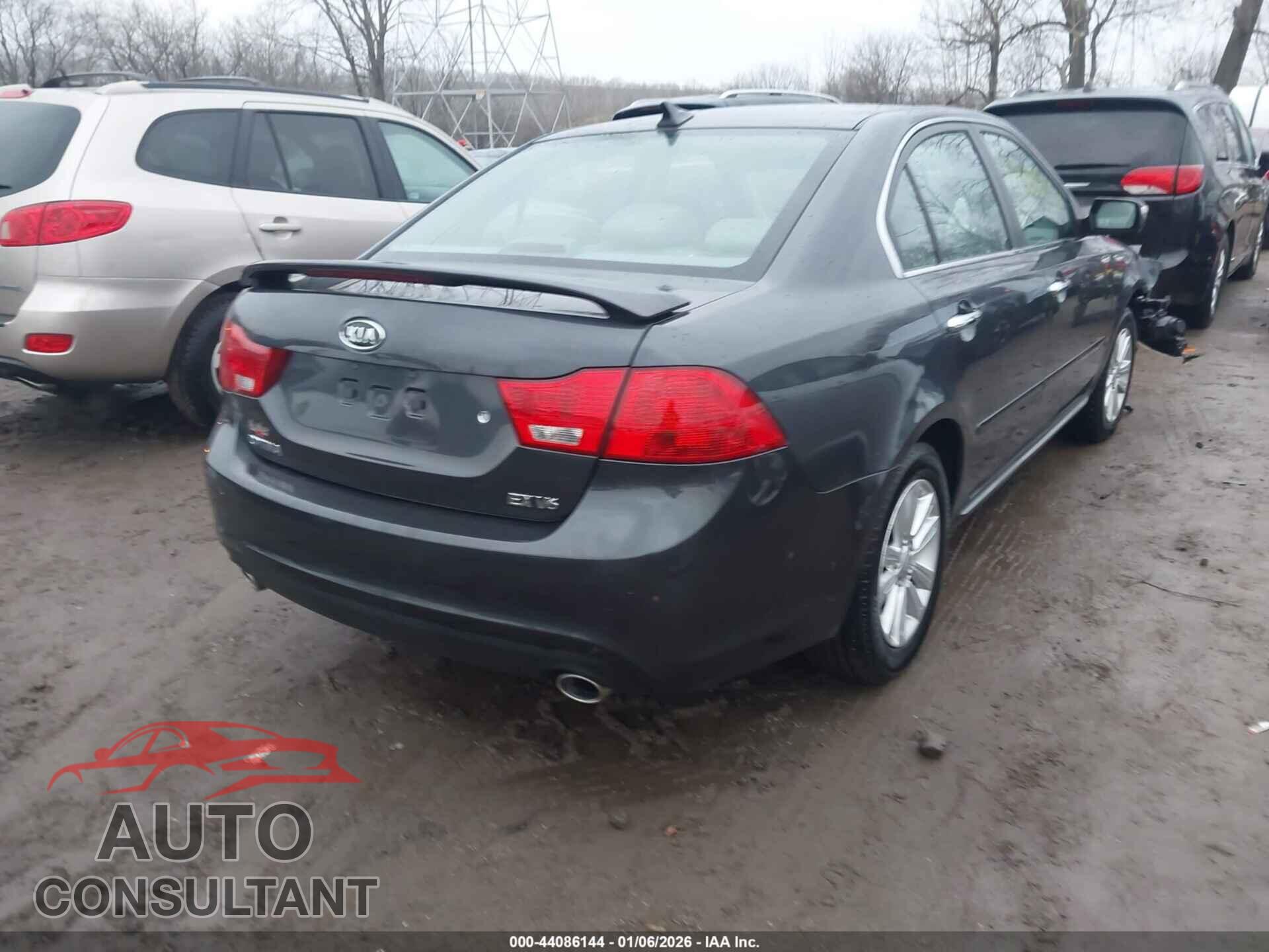 KIA OPTIMA 2010 - KNAGH4A42A5452873