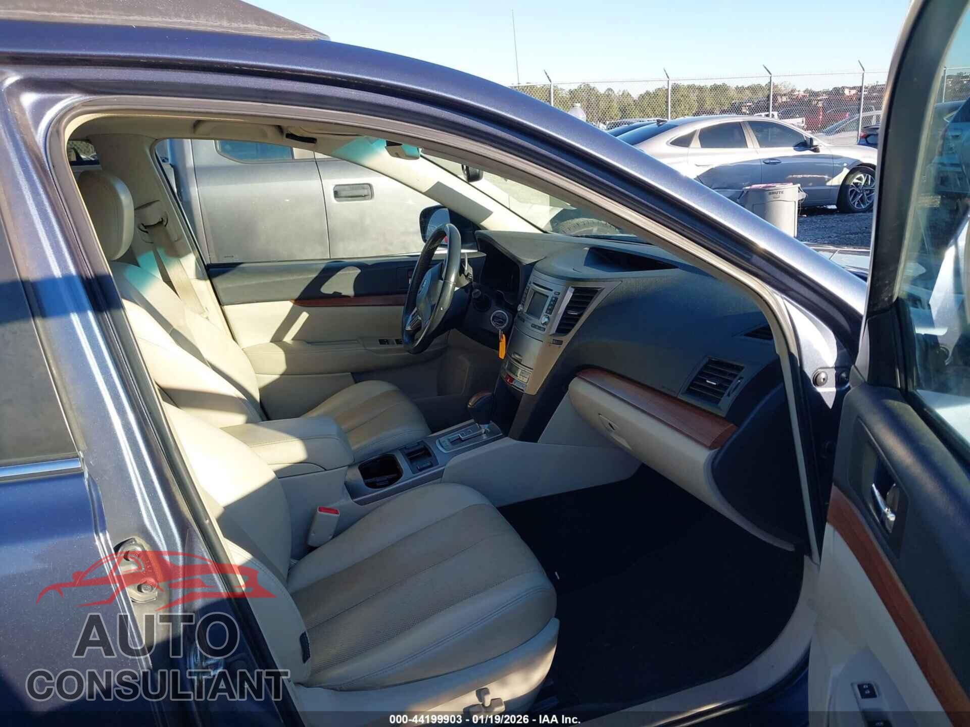 SUBARU OUTBACK 2013 - 4S4BRBKC8D3205146