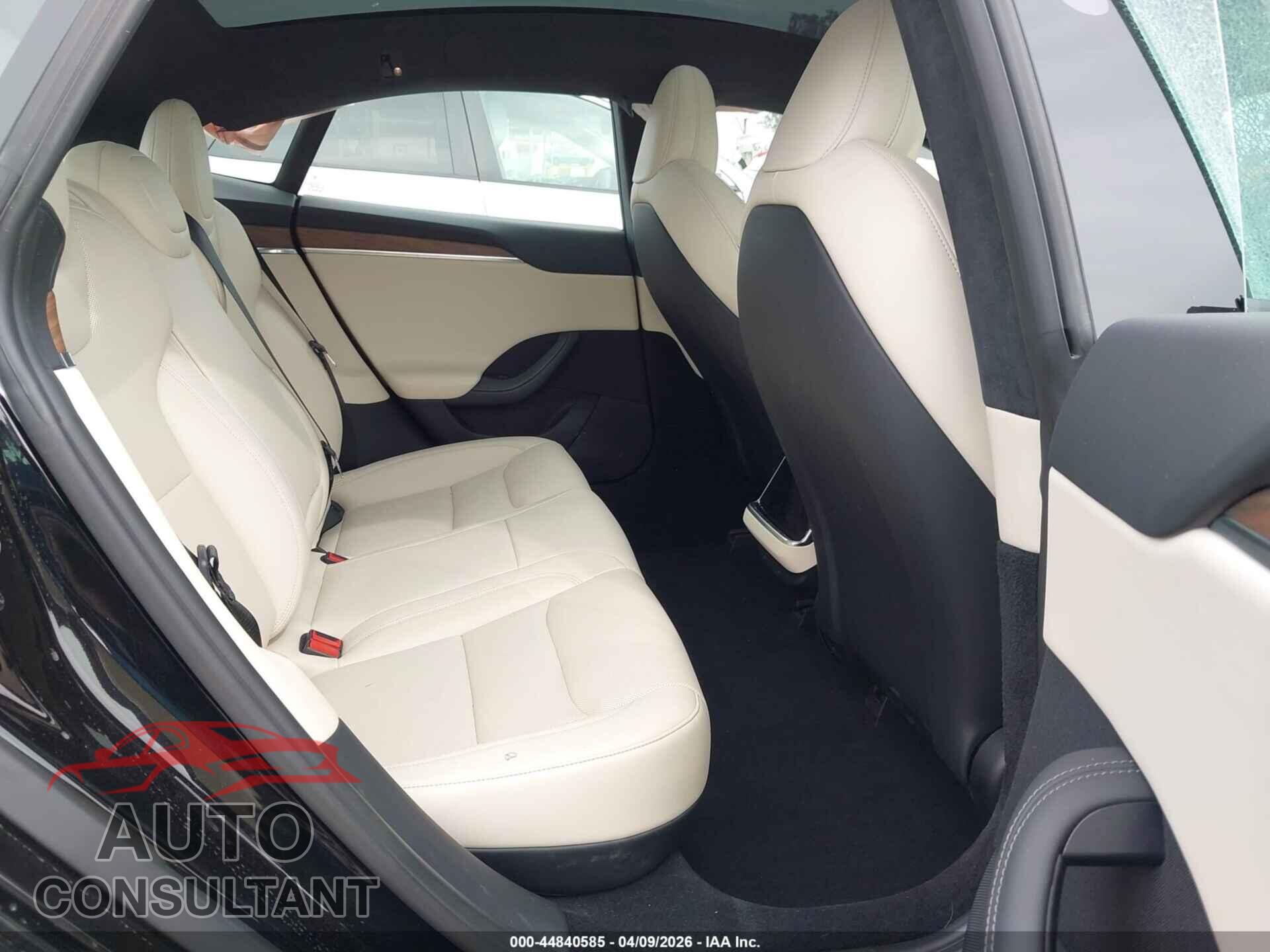 TESLA MODEL S 2023 - 5YJSA1E51PF525614
