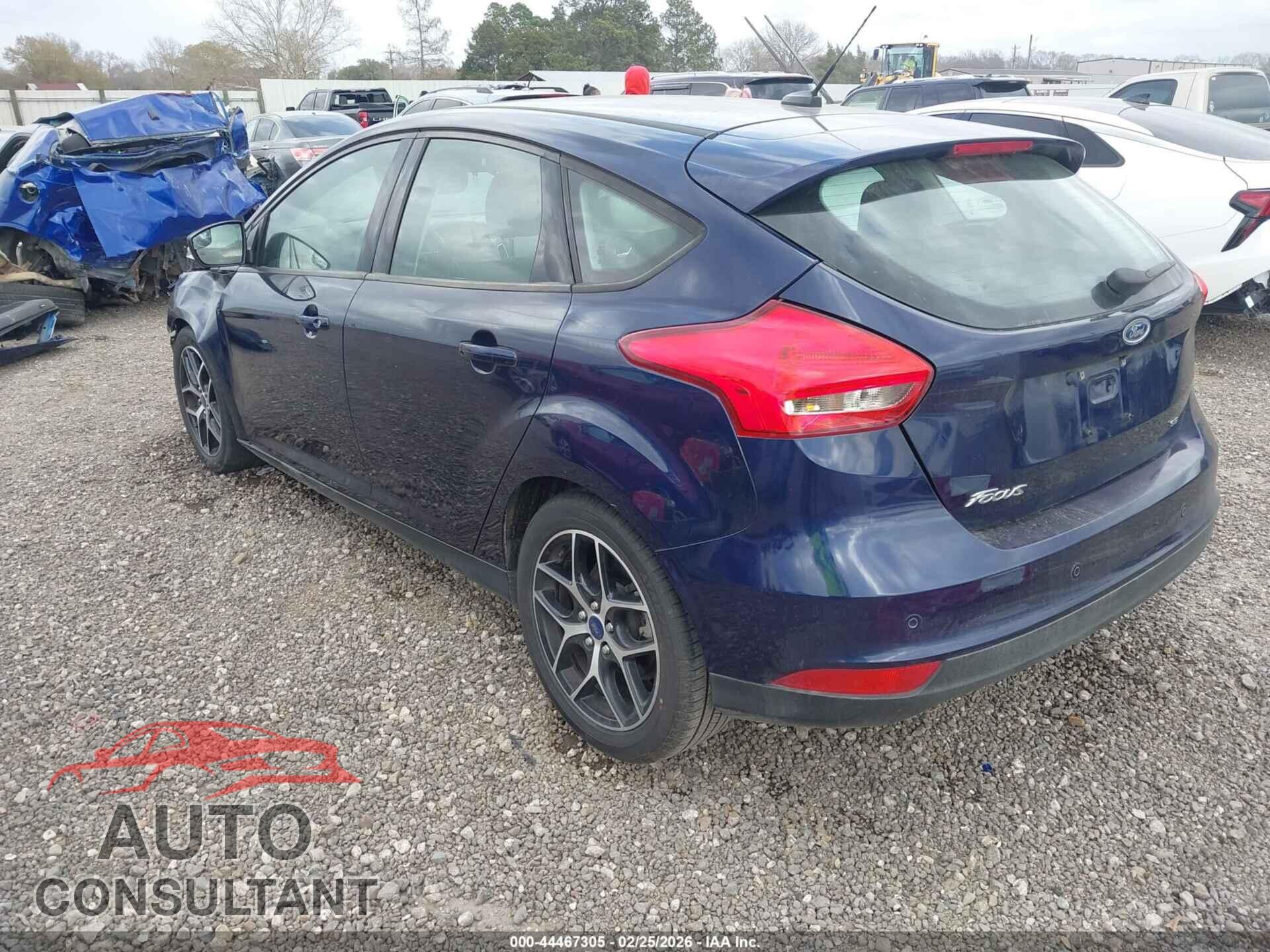 FORD FOCUS 2017 - 1FADP3M28HL258020