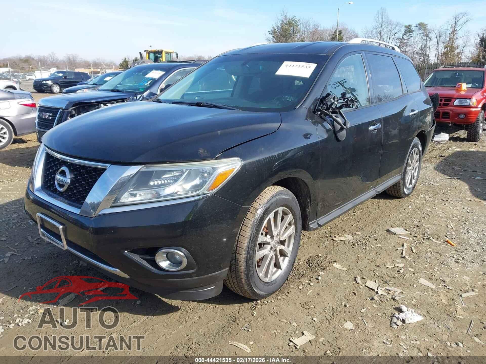 NISSAN PATHFINDER 2015 - 5N1AR2MN2FC636823