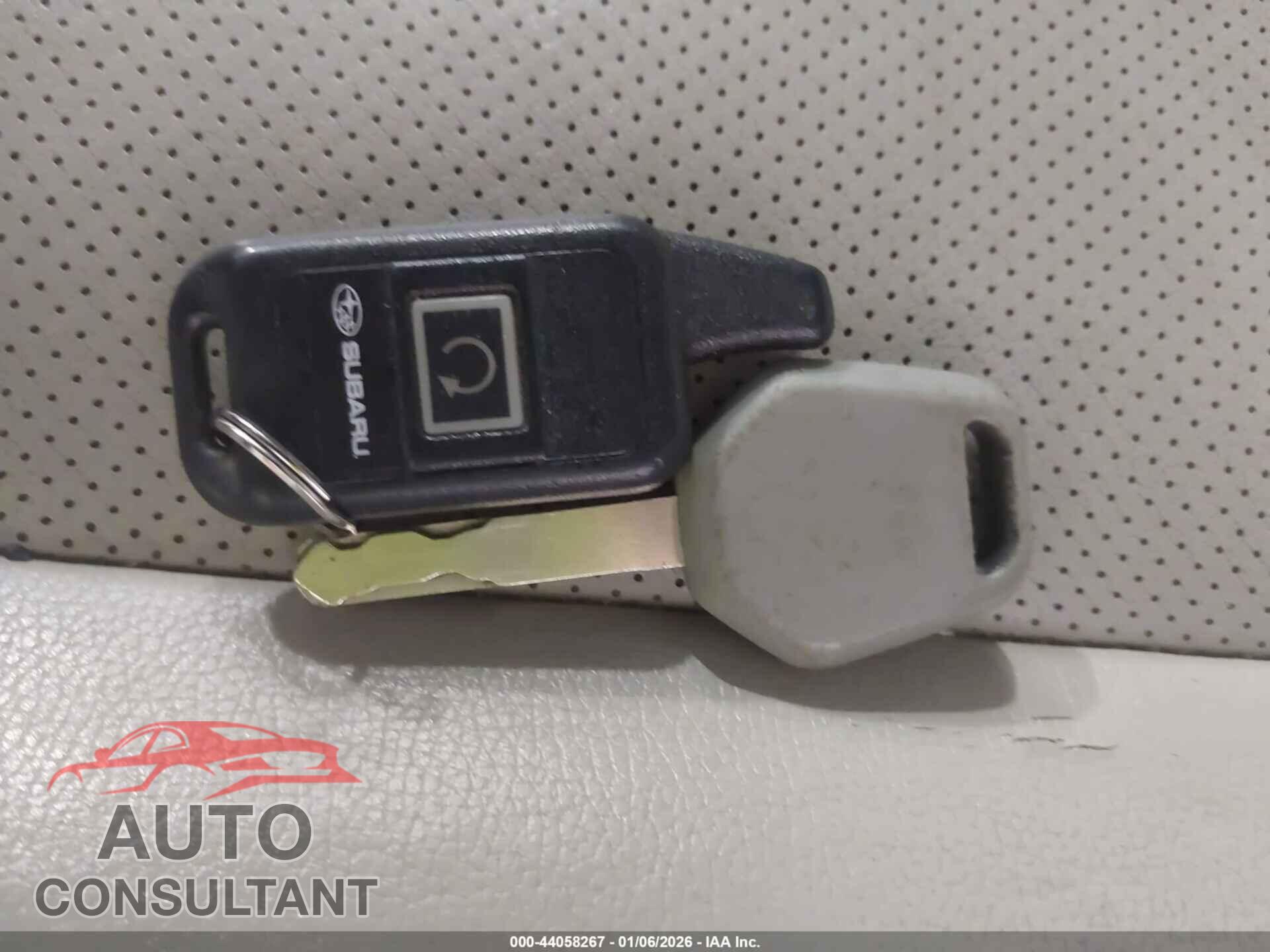 SUBARU OUTBACK 2013 - 4S4BRBKC4D3236300
