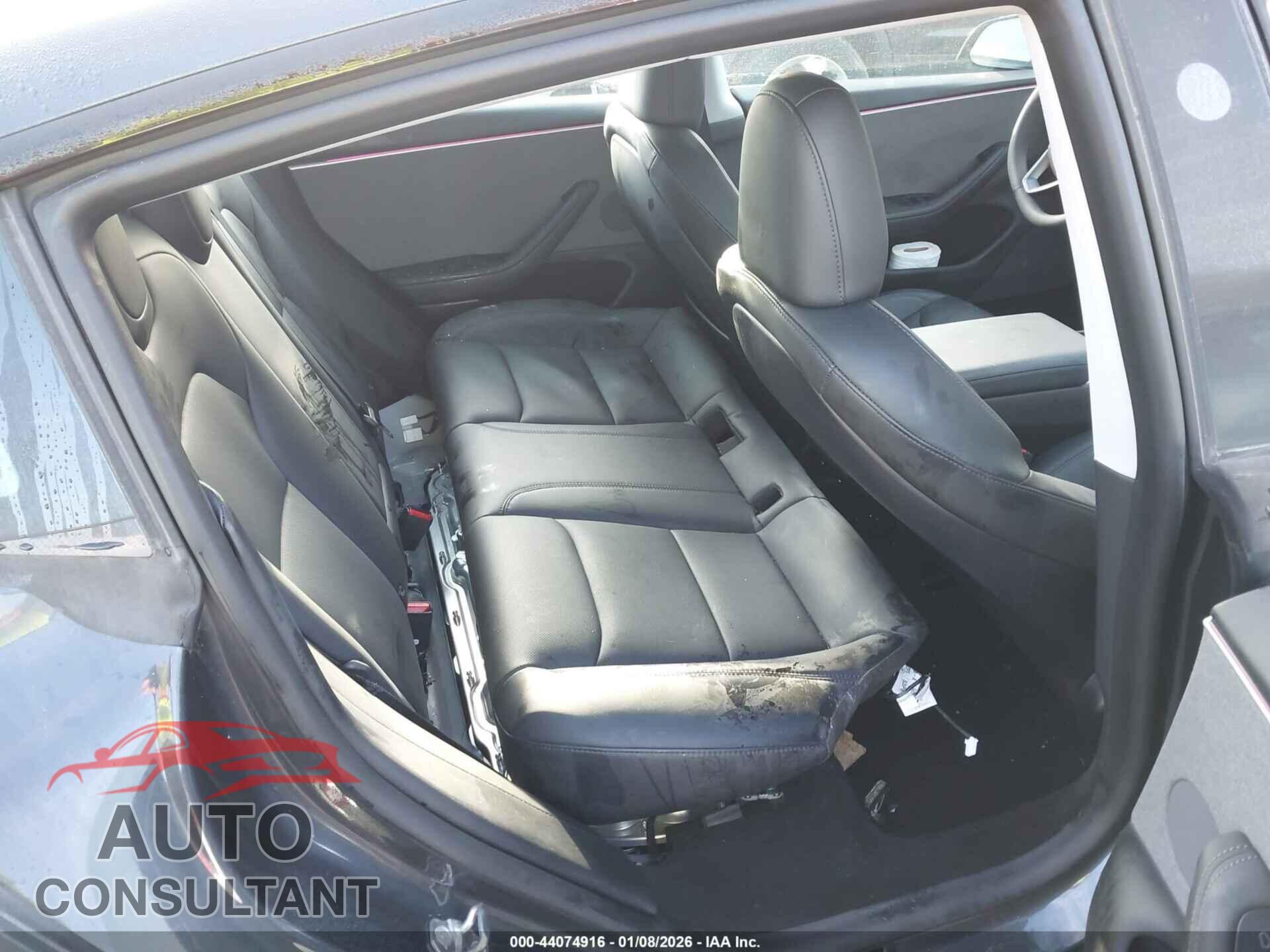 TESLA MODEL 3 2024 - 5YJ3E1EA8RF771584
