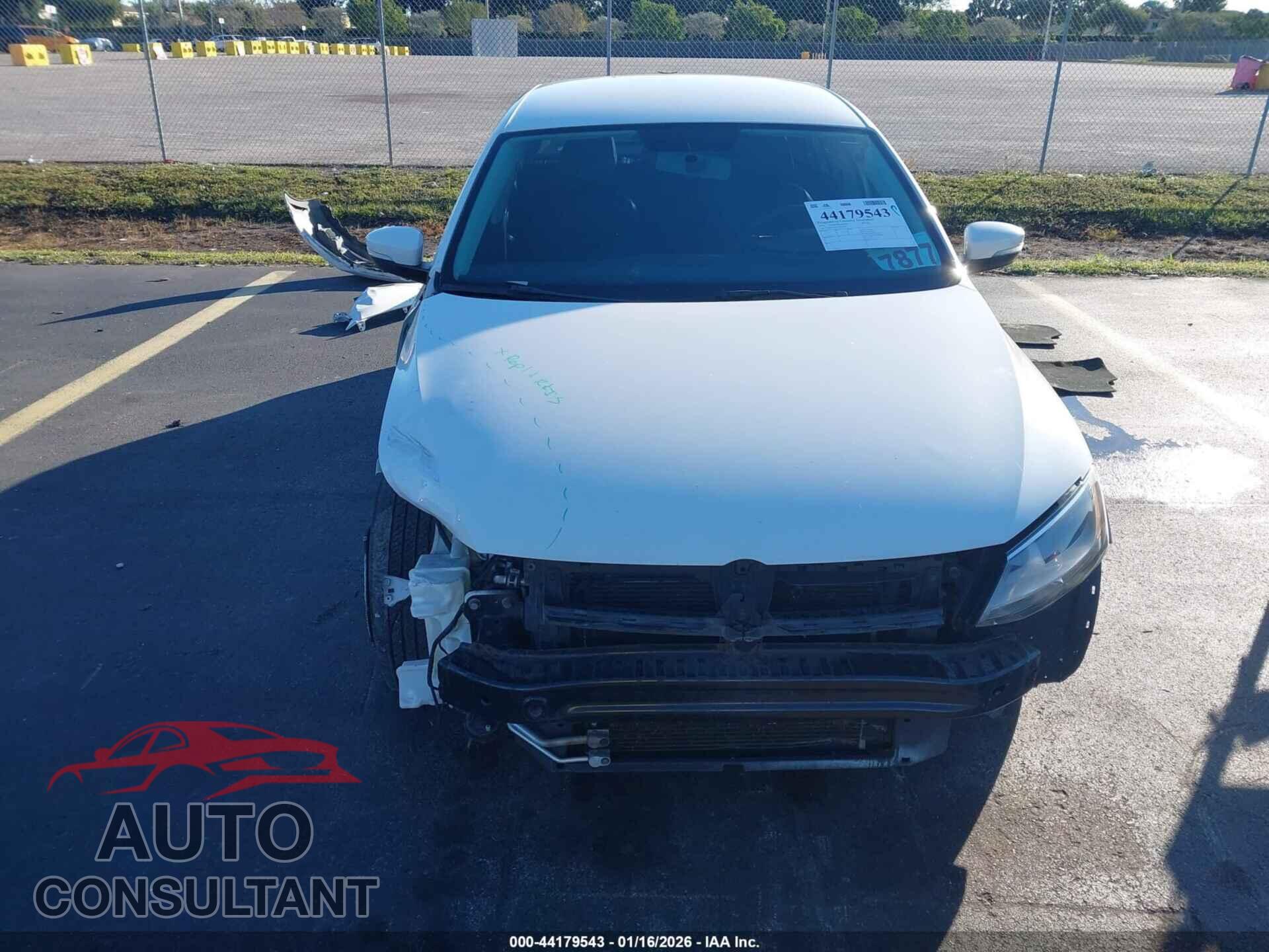 VOLKSWAGEN JETTA 2012 - 3VWDX7AJ1CM340737