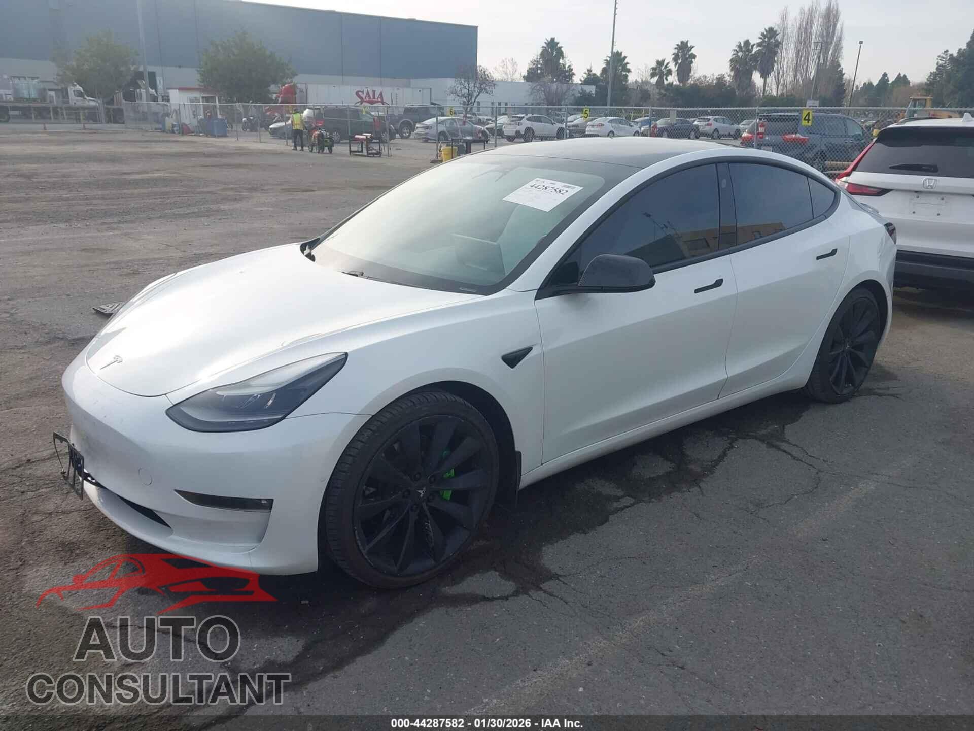 TESLA MODEL 3 2021 - 5YJ3E1EB6MF869028