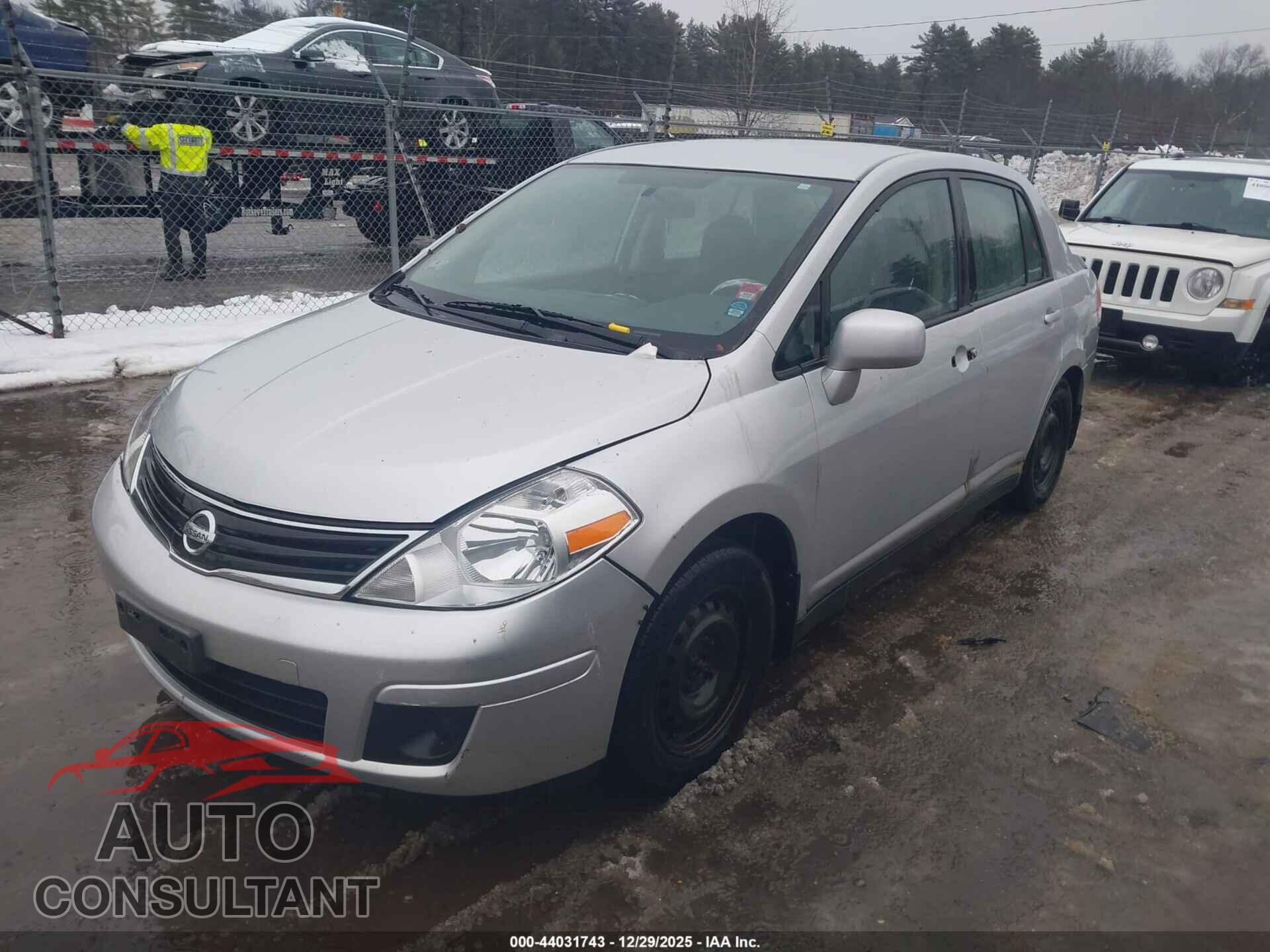 NISSAN VERSA 2011 - 3N1BC1AP8BL406134