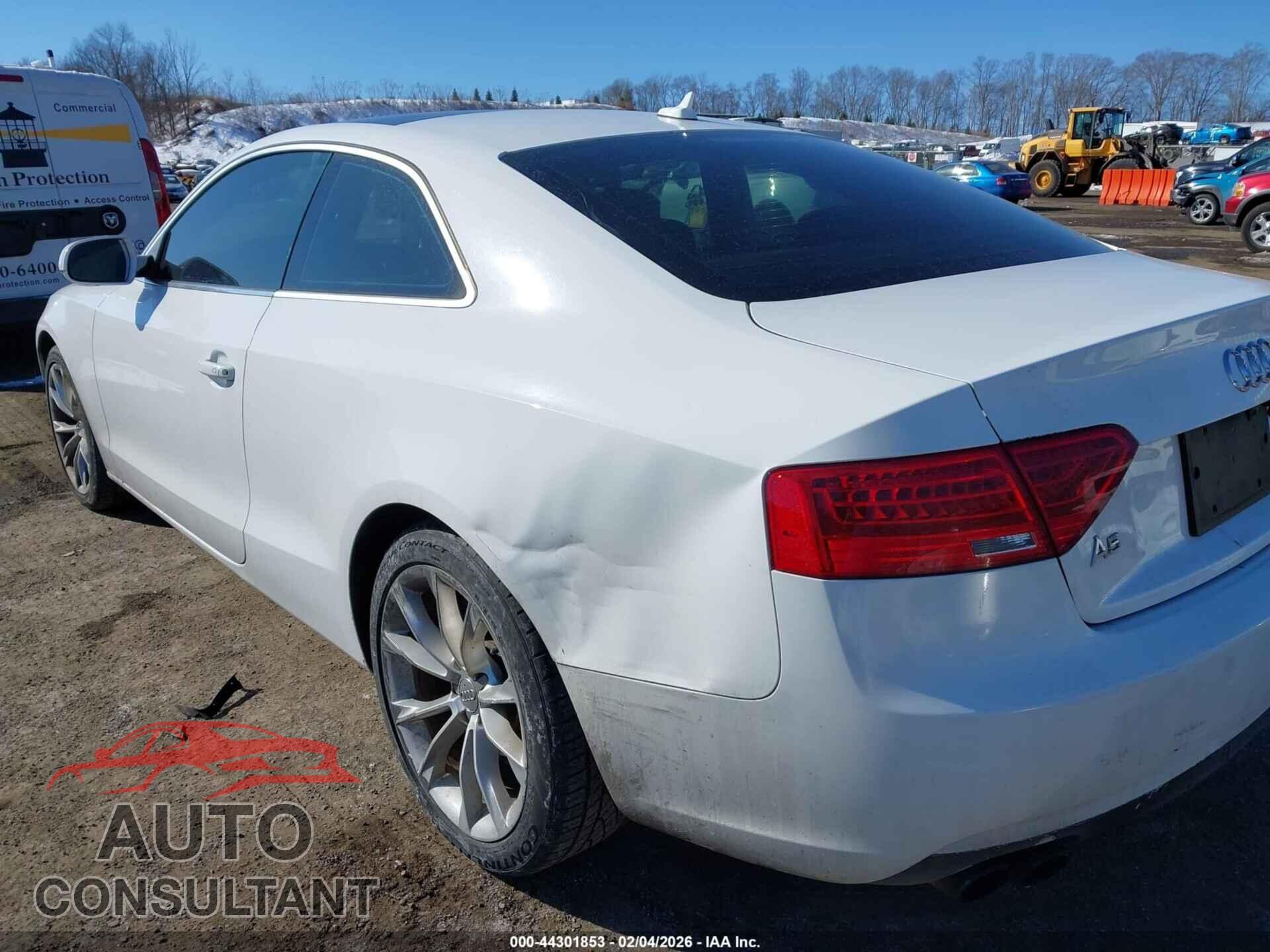 AUDI A5 2013 - WAUCFAFR0DA054211