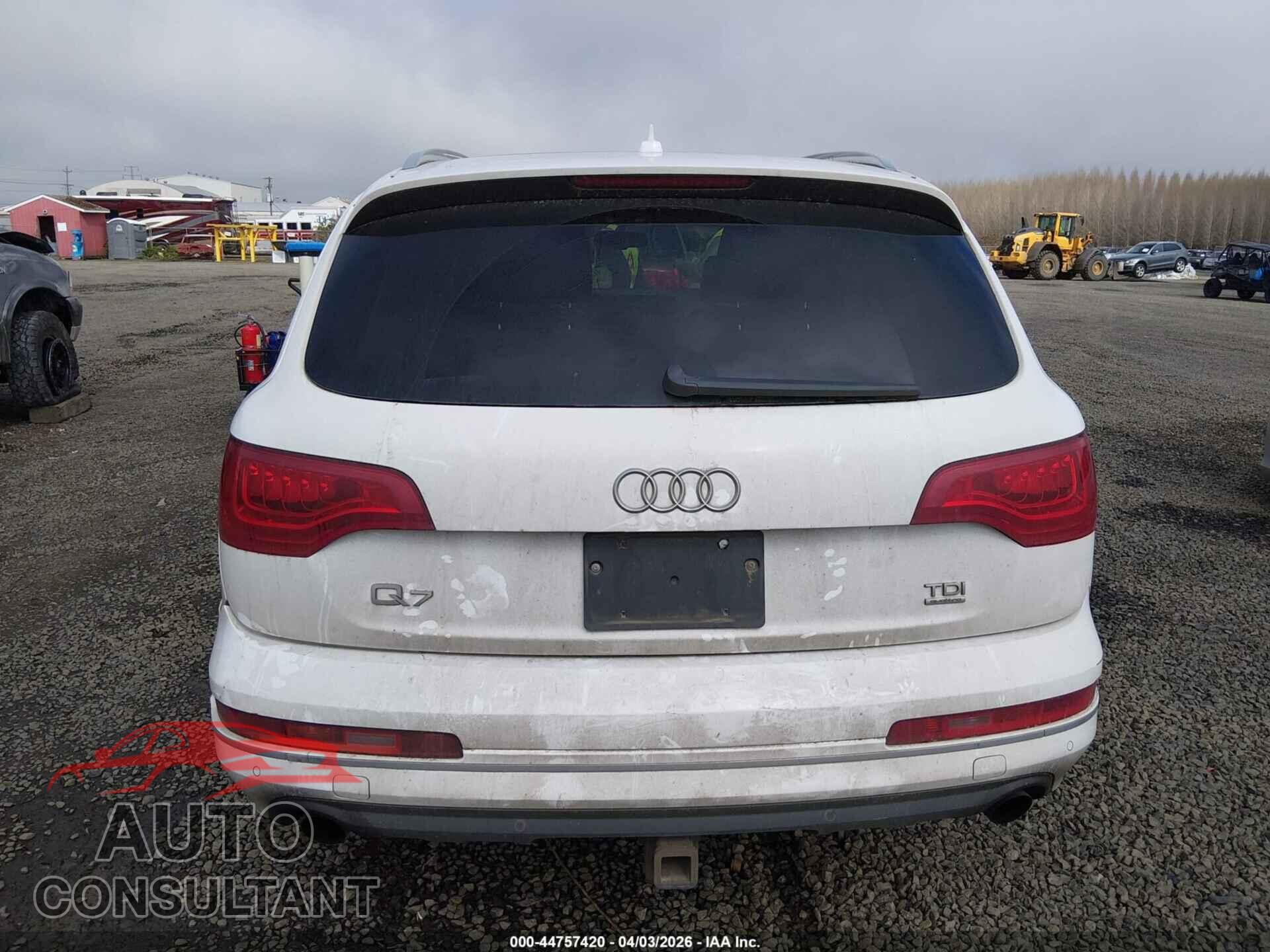 AUDI Q7 2011 - WA1LMAFE4BD010675