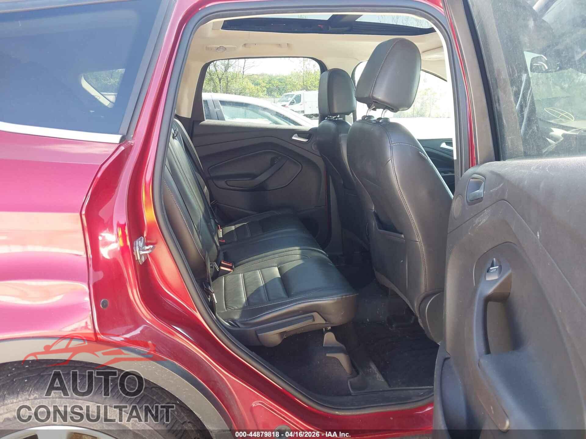 FORD ESCAPE 2017 - 1FMCU0JD3HUD74671