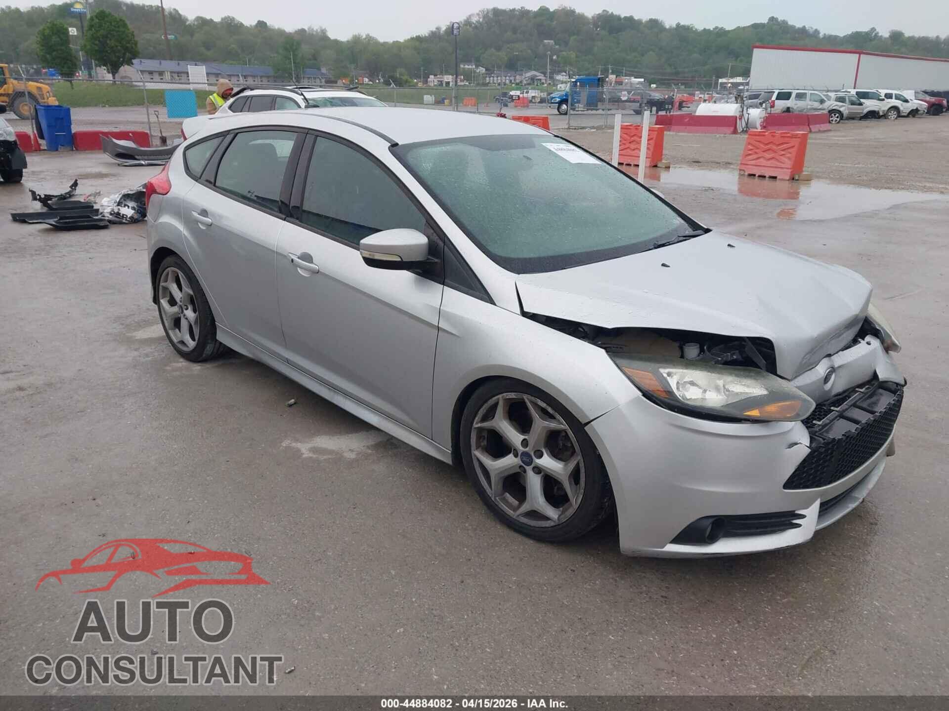FORD FOCUS ST 2013 - 1FADP3L95DL348217