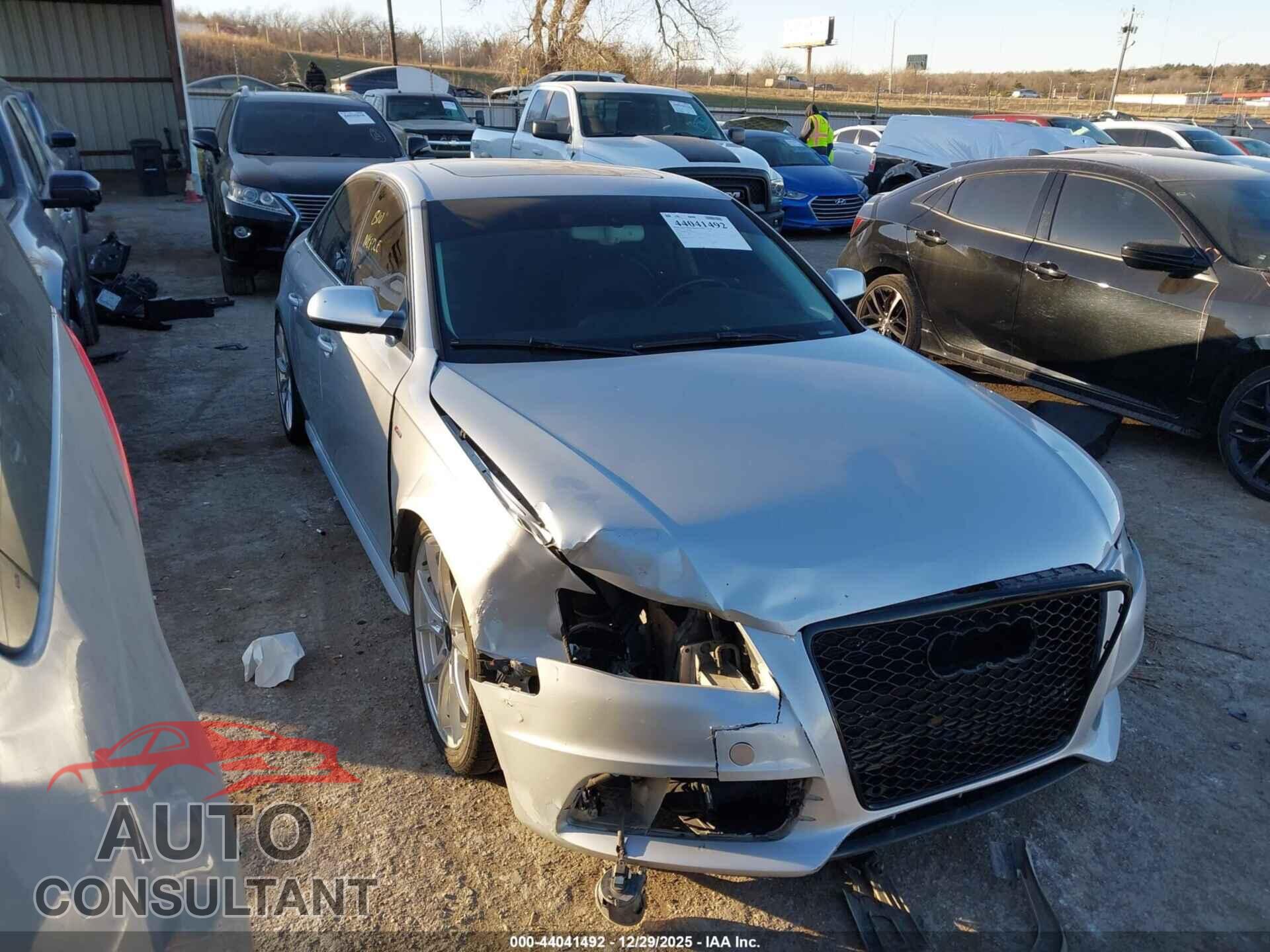 AUDI A4 2012 - WAUEFAFL6CN003324