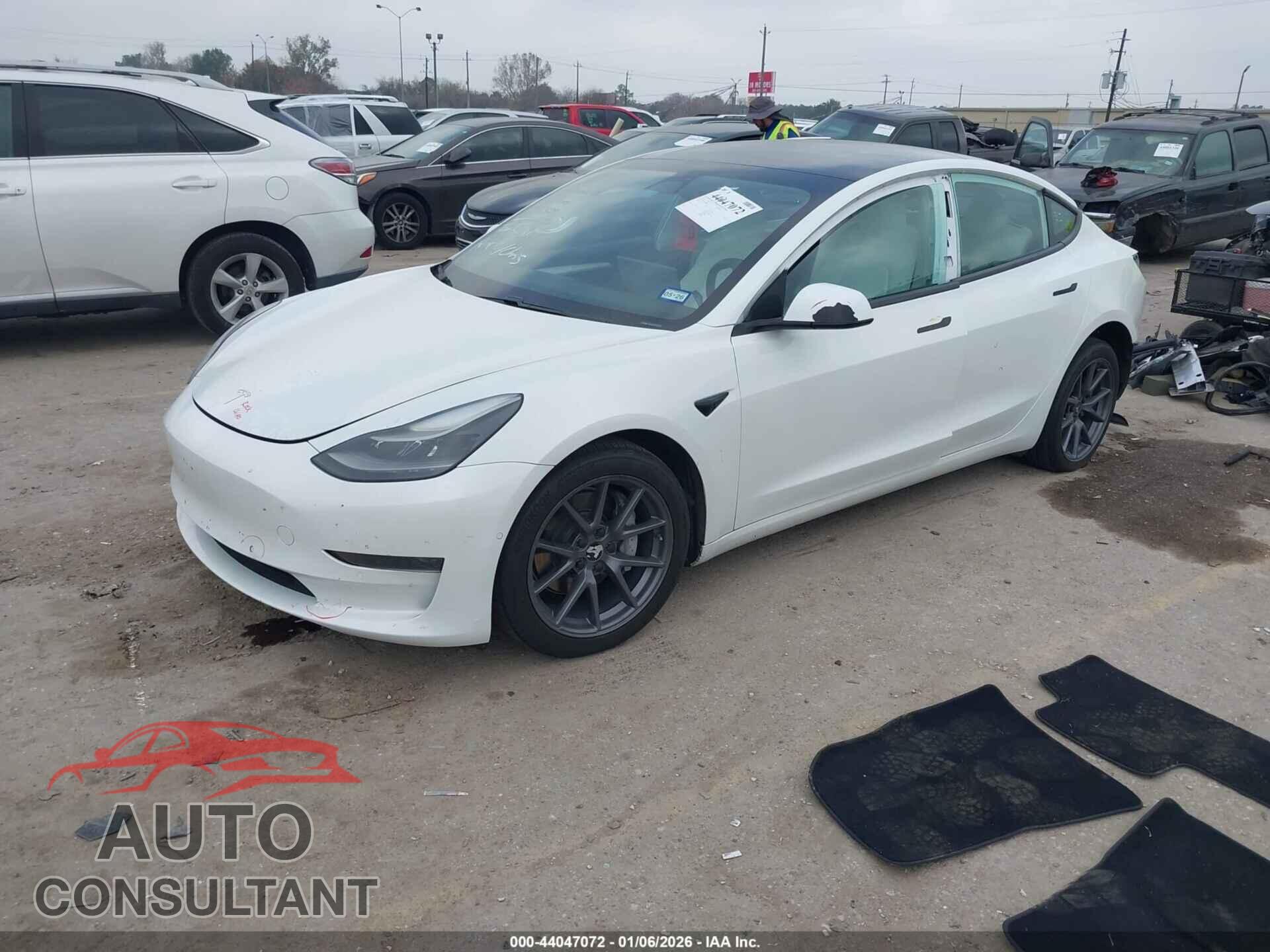 TESLA MODEL 3 2021 - 5YJ3E1EA3MF048329