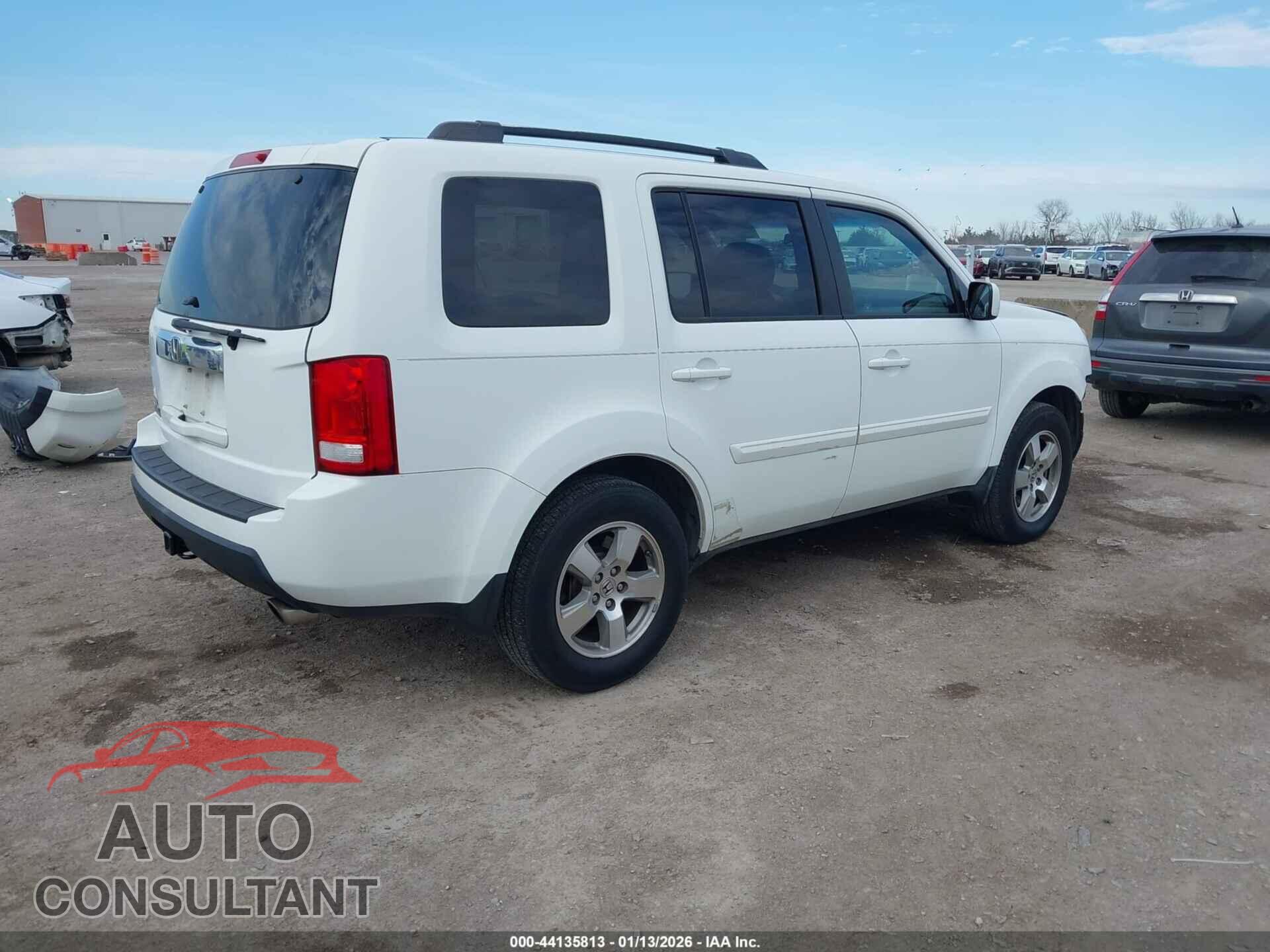 HONDA PILOT 2011 - 5FNYF3H45BB043909