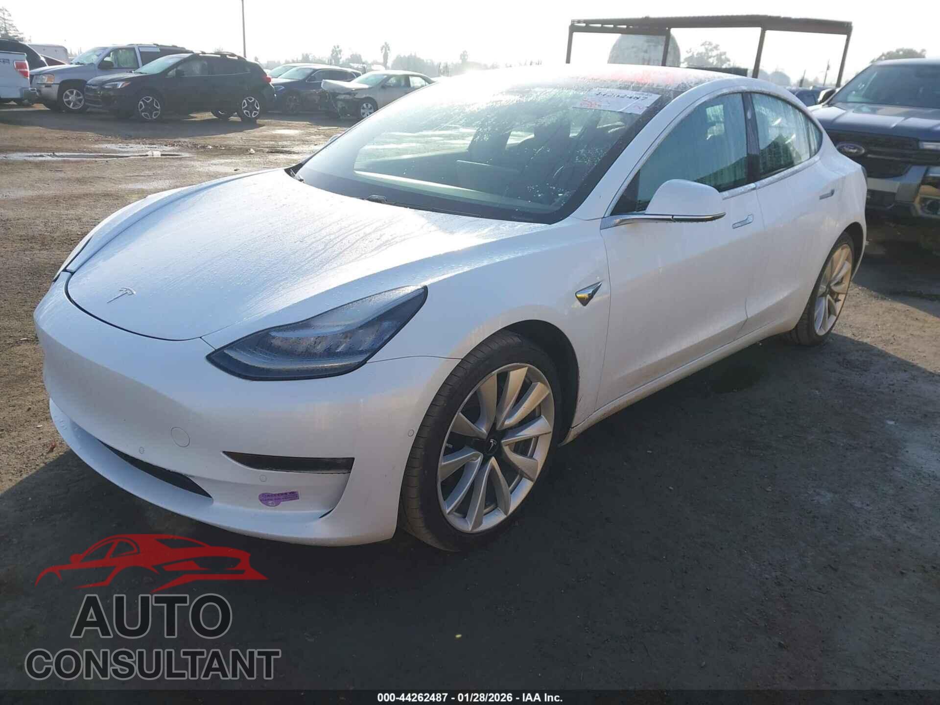 TESLA MODEL 3 2018 - 5YJ3E1EA5JF049140