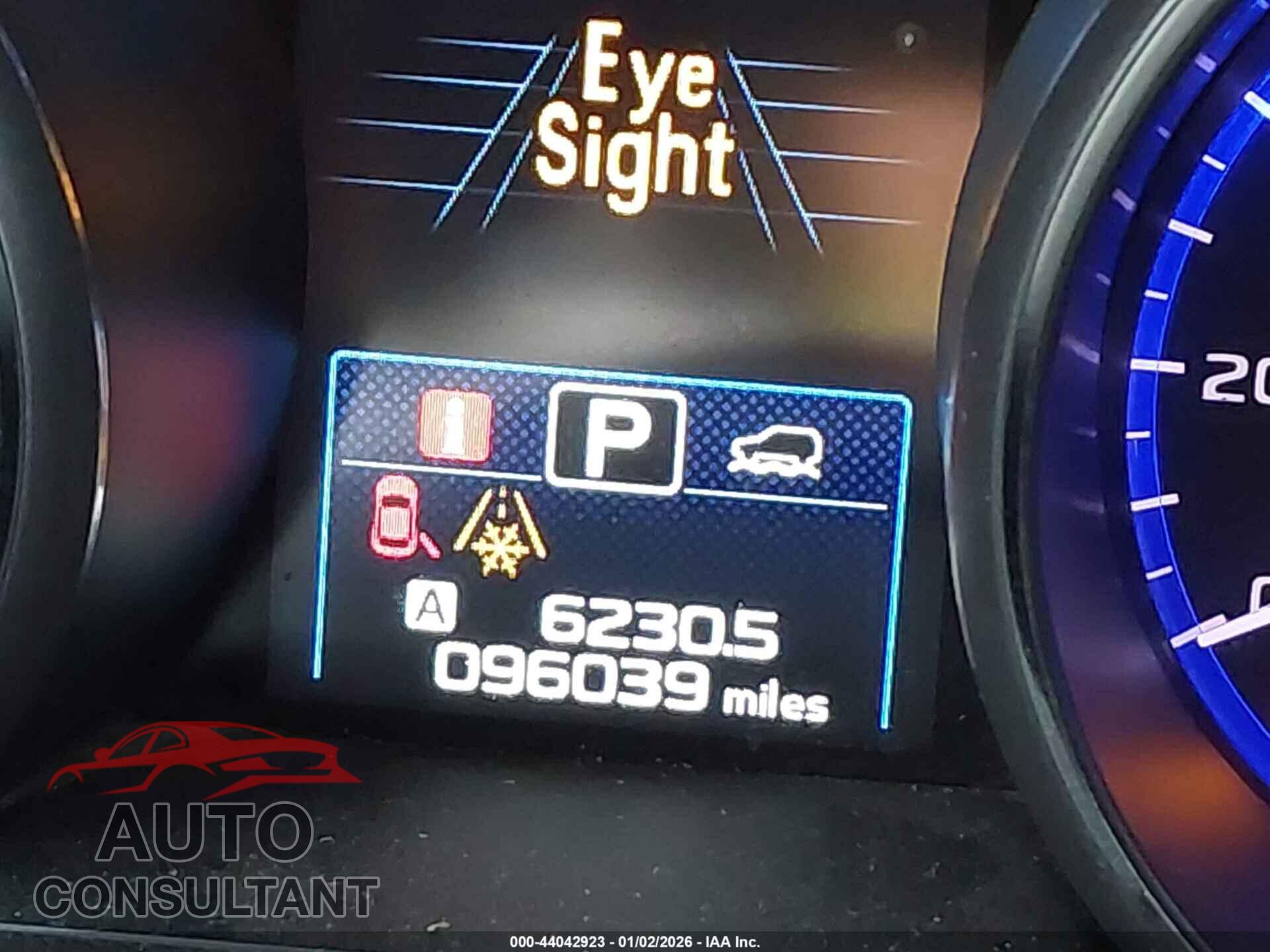 SUBARU OUTBACK 2018 - 4S4BSAHC8J3310626