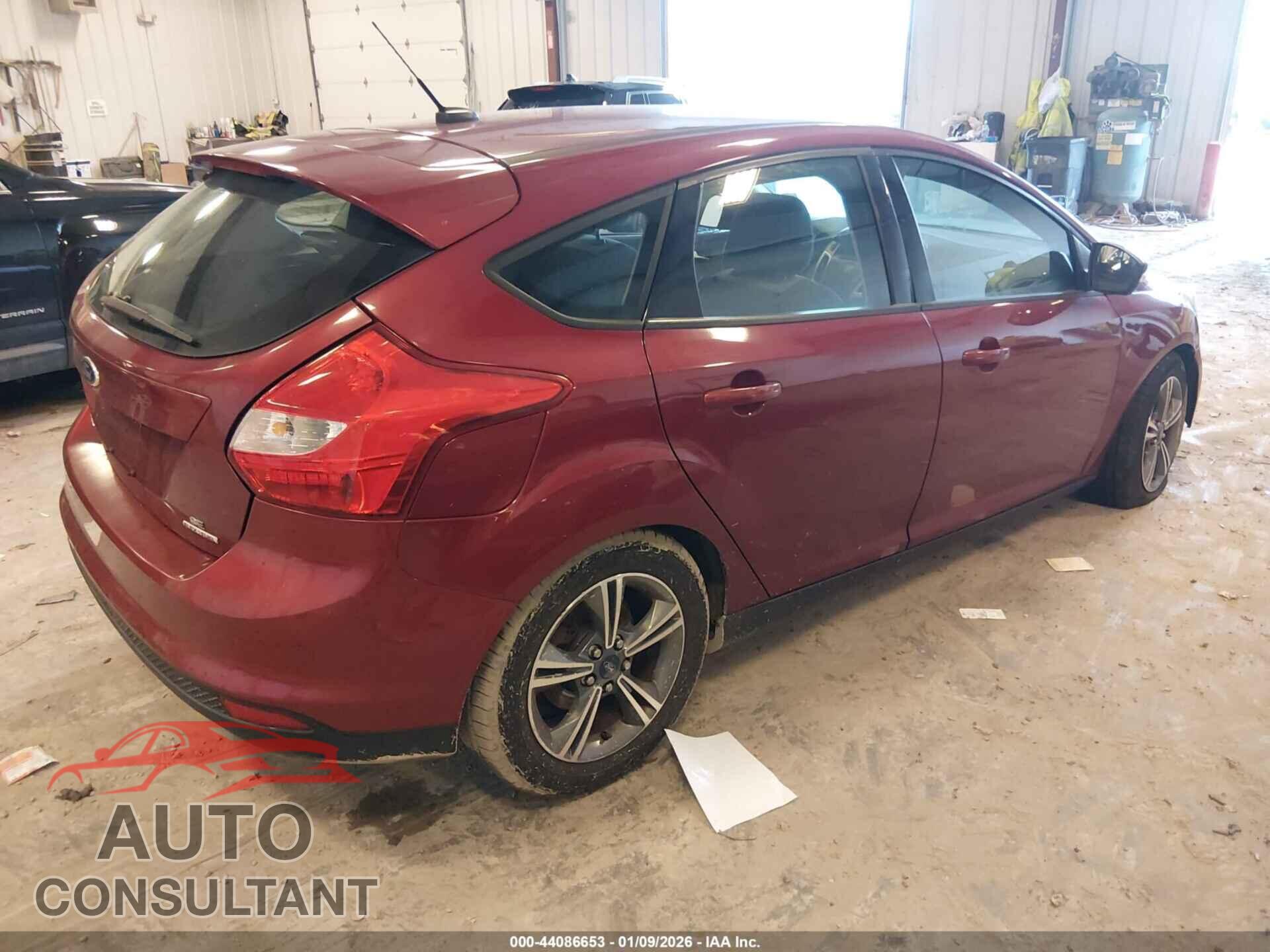 FORD FOCUS 2014 - 1FADP3K2XEL235577