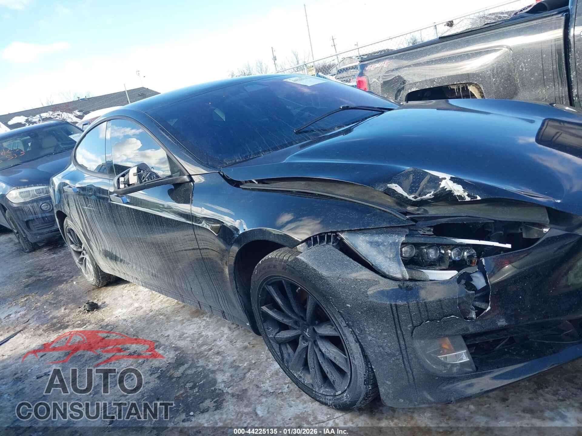 TESLA MODEL S 2018 - 5YJSA1E29JF276685