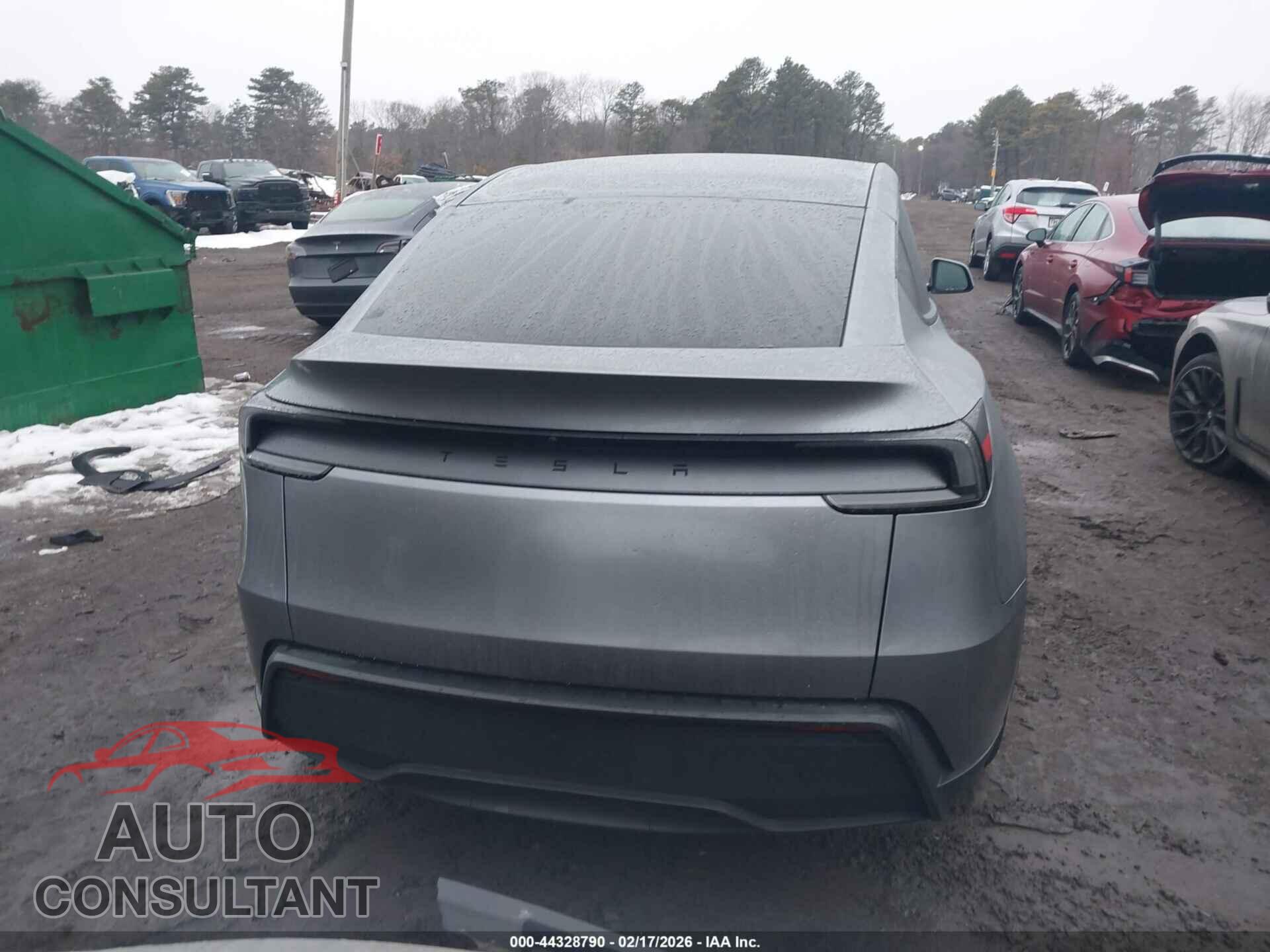 TESLA MODEL Y 2026 - 7SAYGDED2TF433264