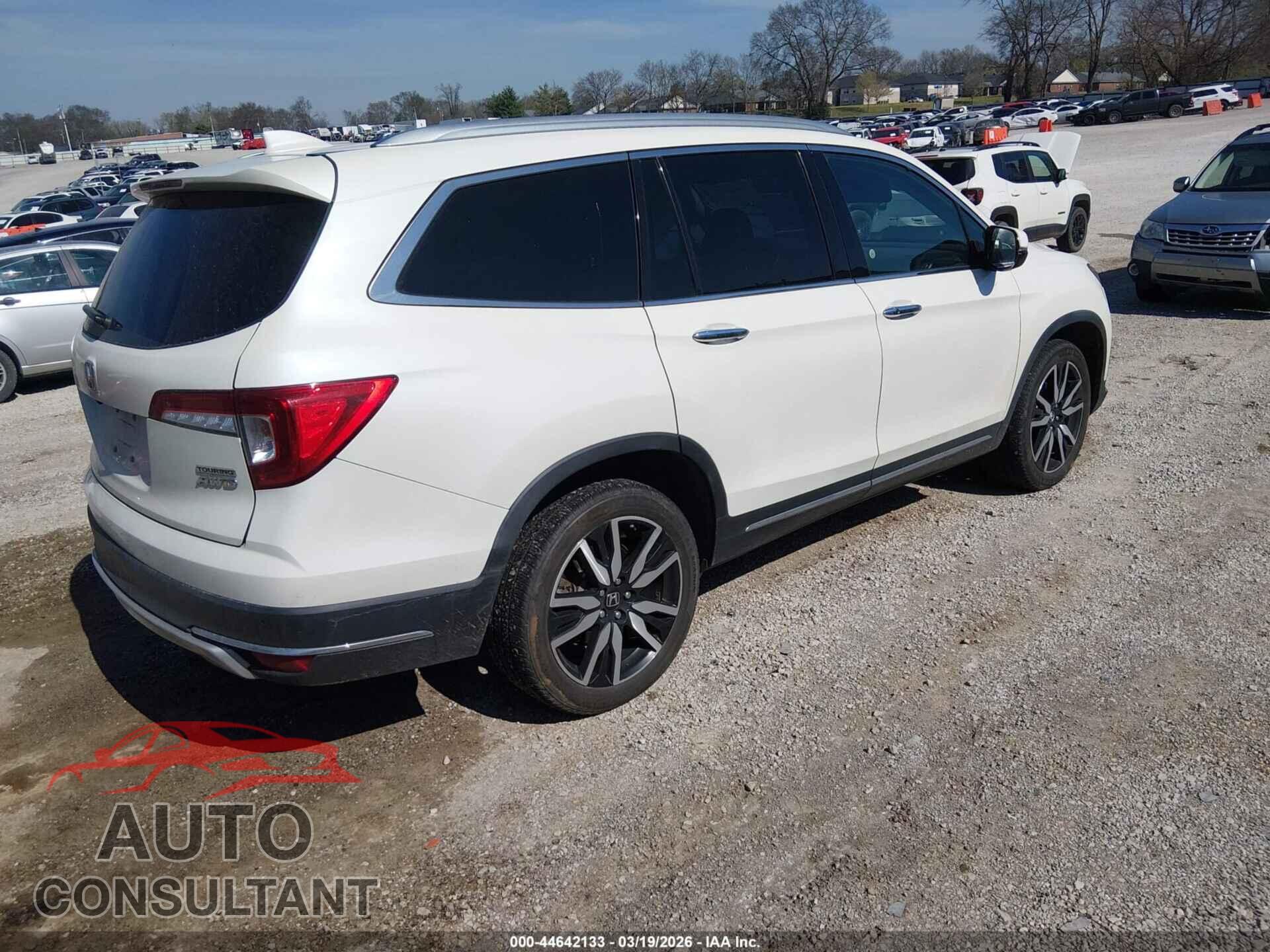 HONDA PILOT 2019 - 5FNYF6H68KB046483