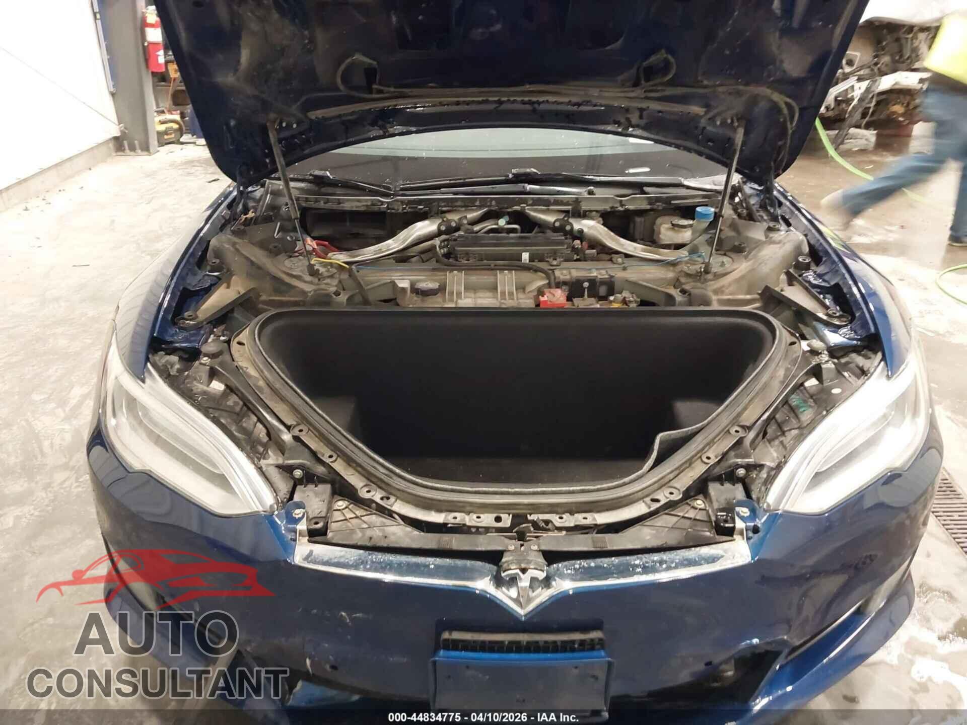 TESLA MODEL S 2017 - 5YJSA1E23HF179055