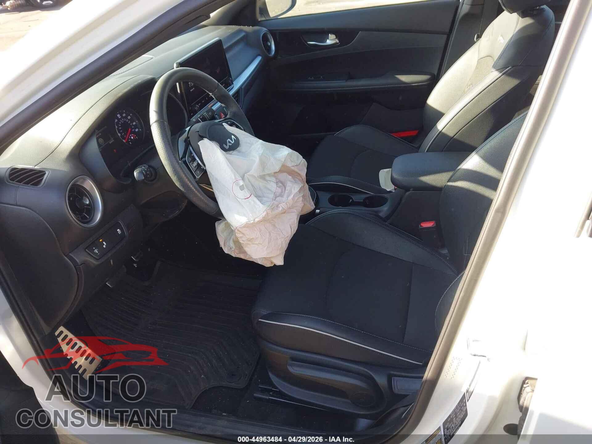 KIA FORTE 2023 - 3KPF54AD1PE658299
