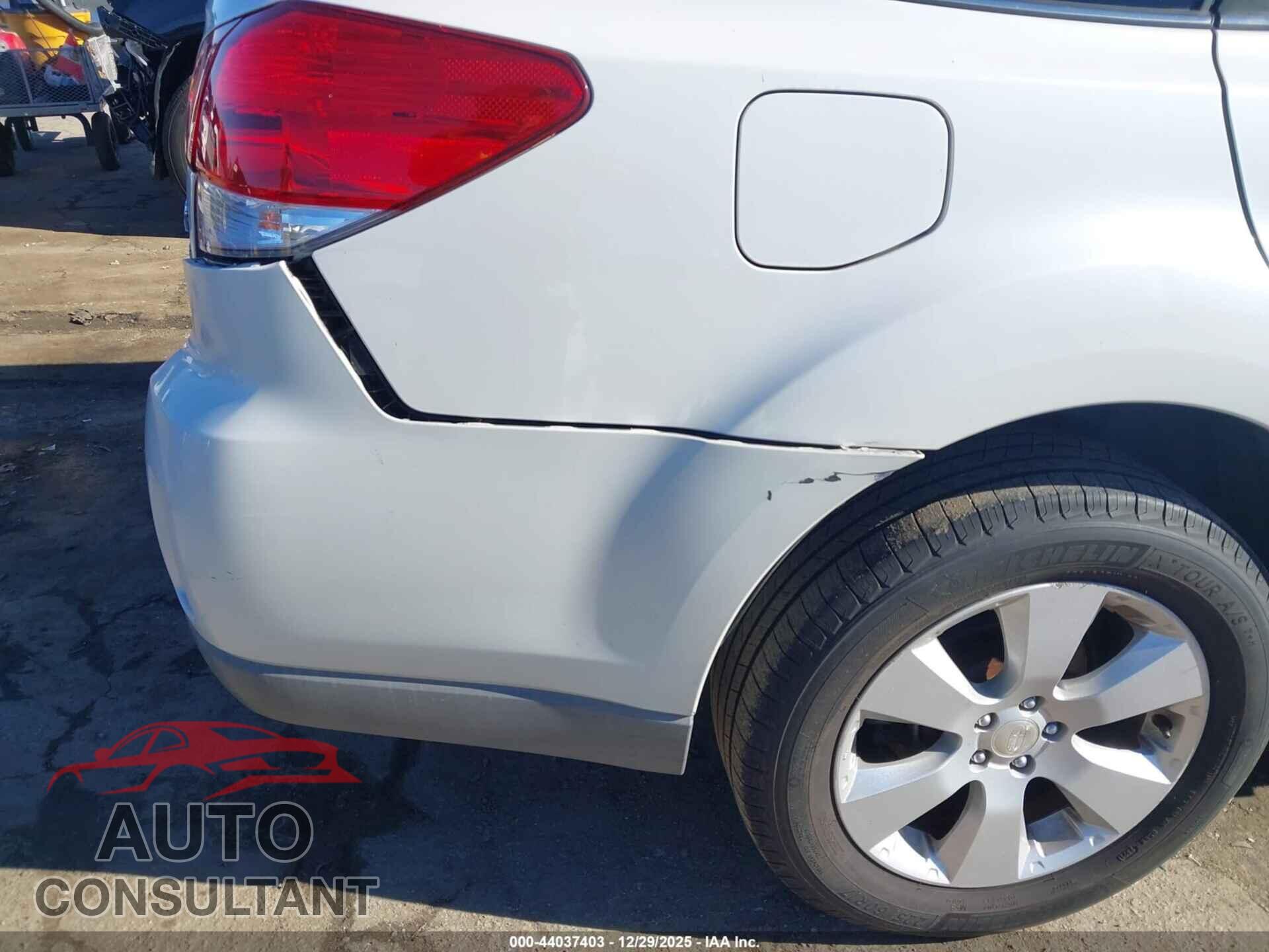 SUBARU OUTBACK 2010 - 4S4BRBLC8A3384914