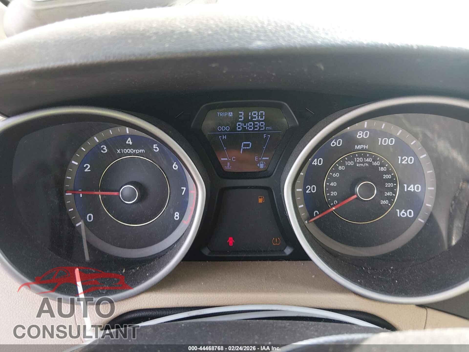 HYUNDAI ELANTRA 2012 - KMHDH4AE4CU227227