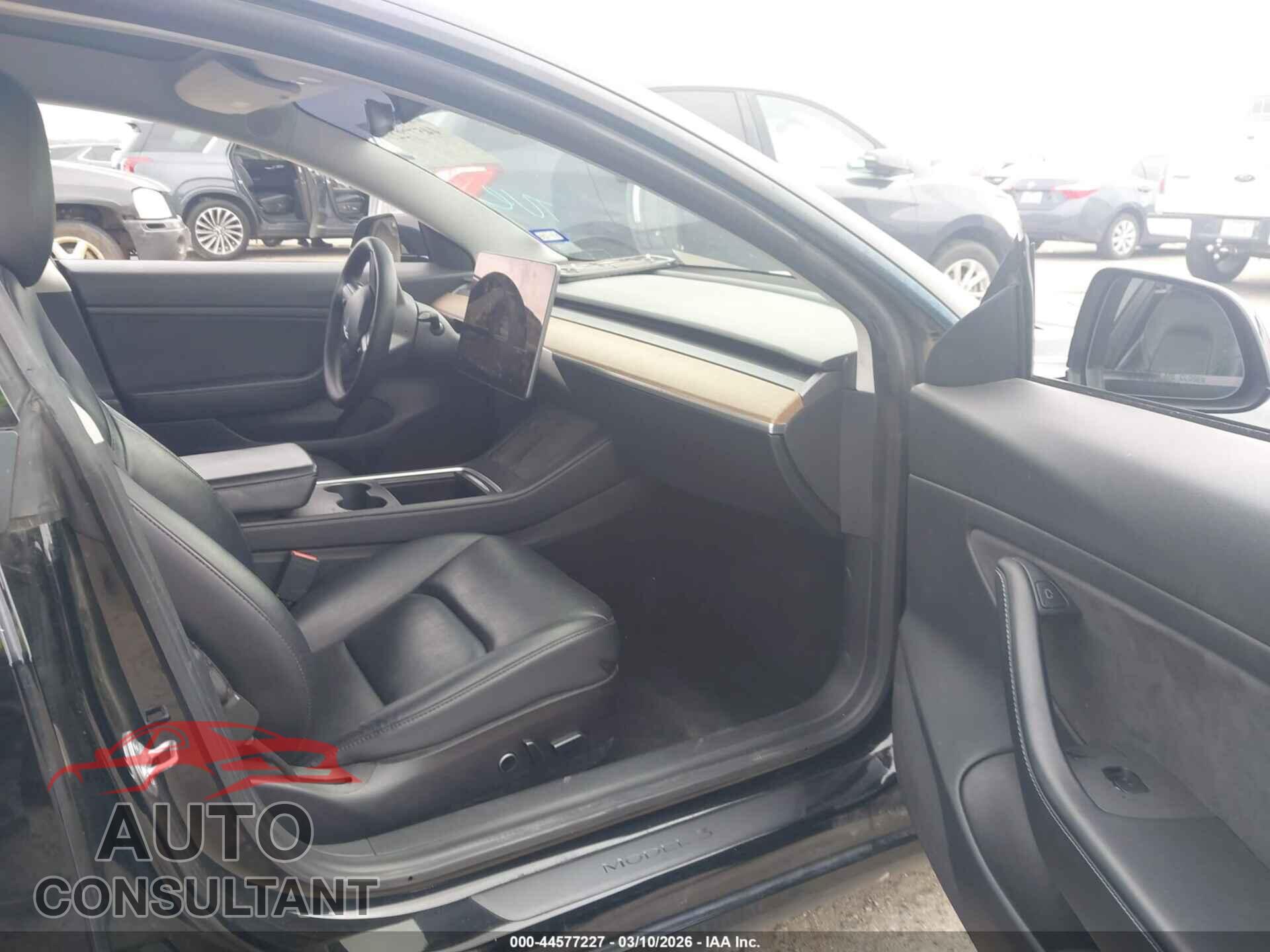 TESLA MODEL 3 2021 - 5YJ3E1EA1MF920894