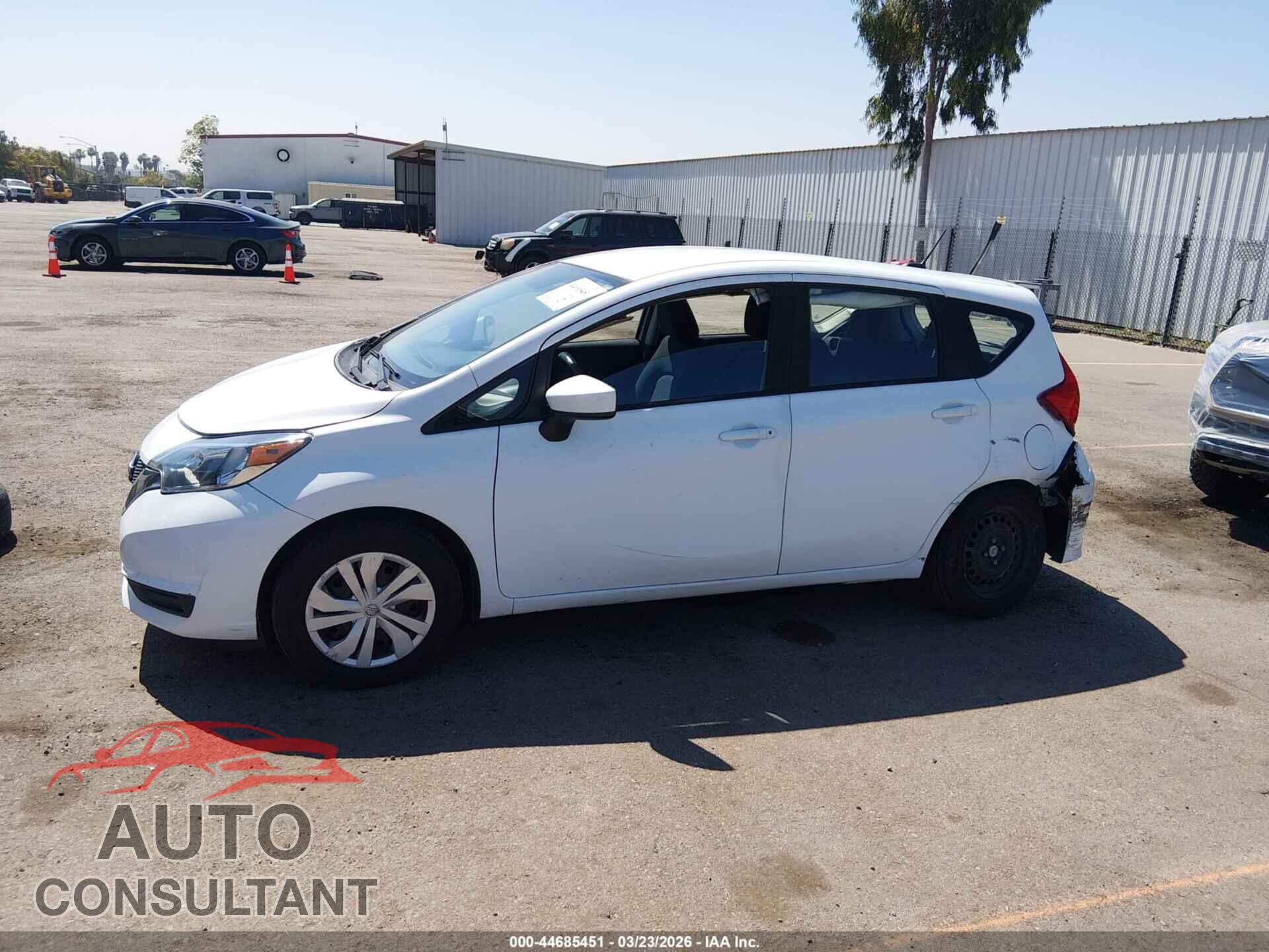 NISSAN VERSA NOTE 2017 - 3N1CE2CP1HL366408