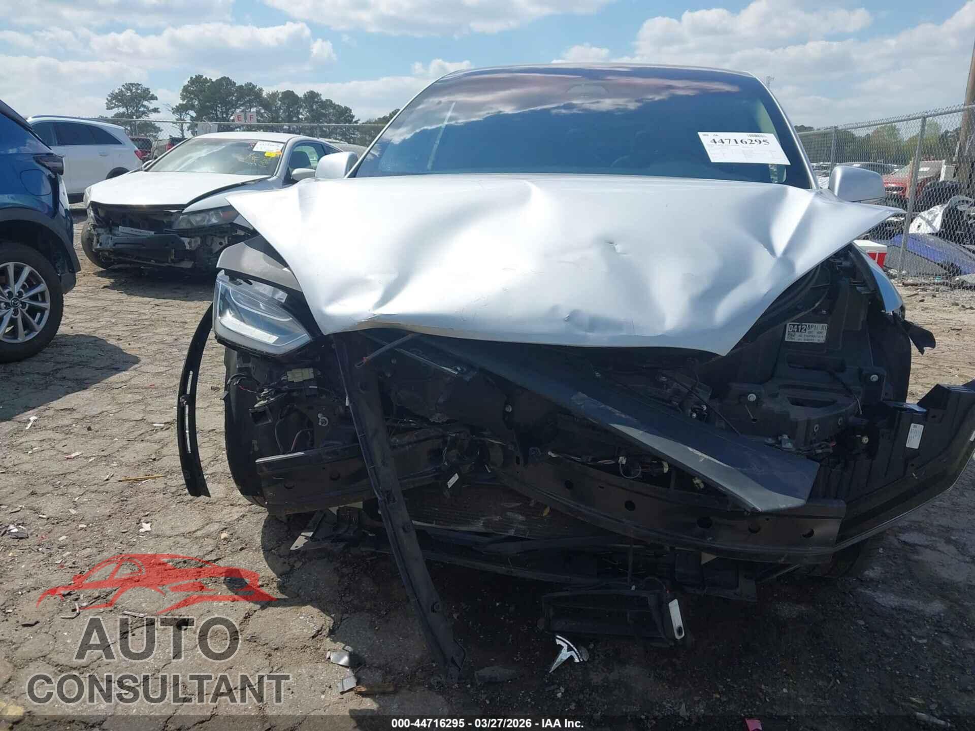 TESLA MODEL X 2018 - 5YJXCBE21JF123983