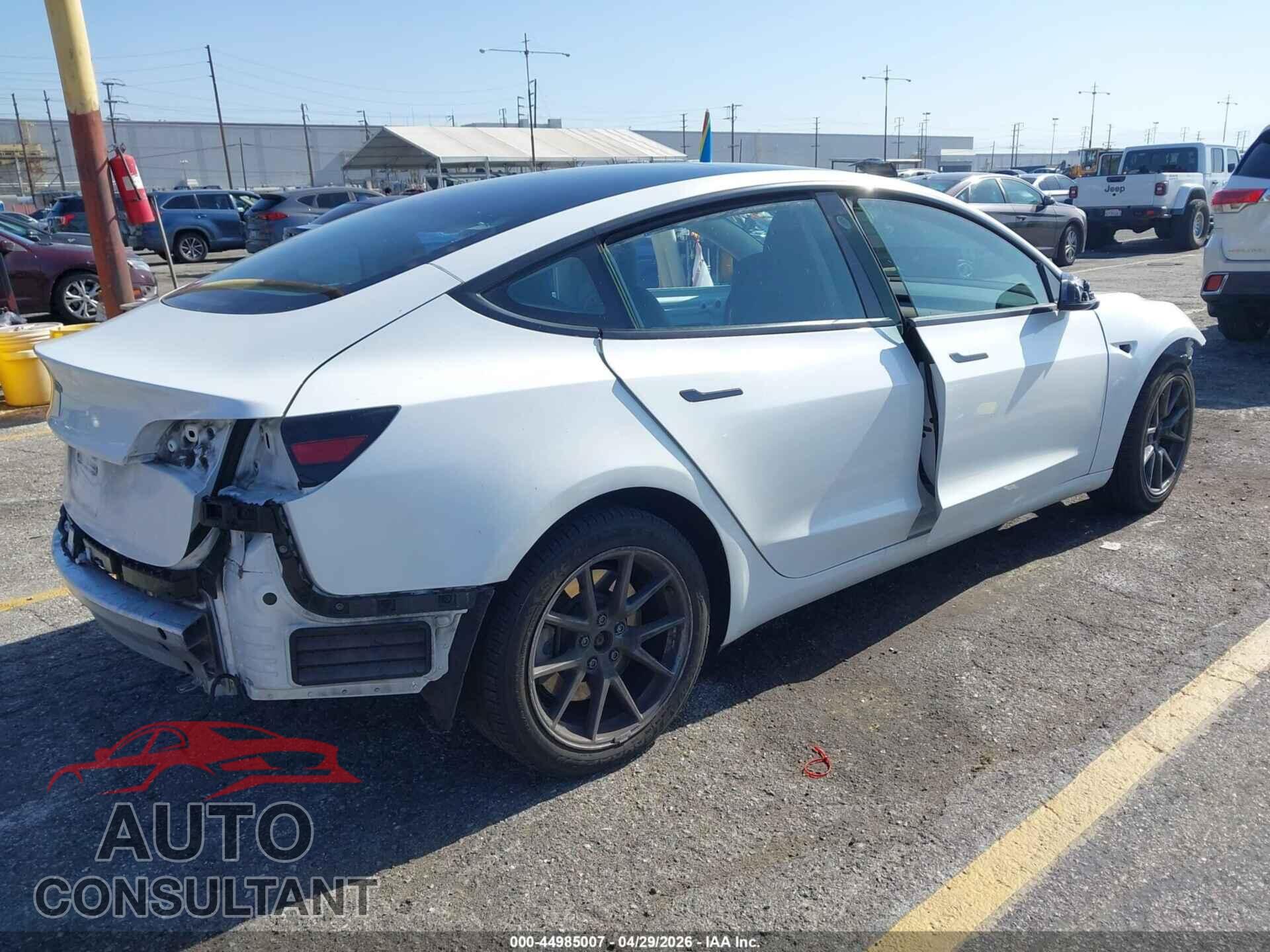 TESLA MODEL 3 2022 - 5YJ3E1EA6NF376779