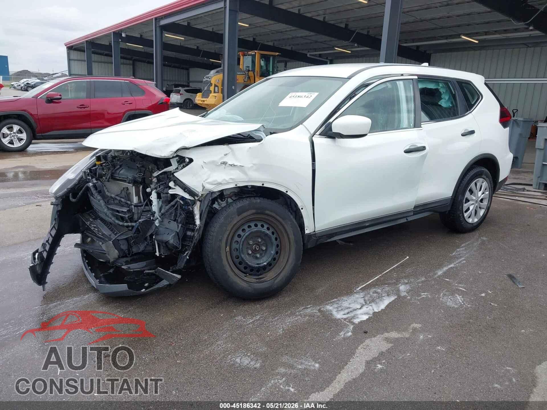 NISSAN ROGUE 2018 - KNMAT2MV4JP593125